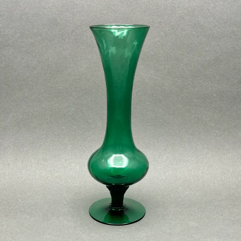 Vintage Italian Empoli Emerald Green Art Glass Bud Vase with Twisted Stem
