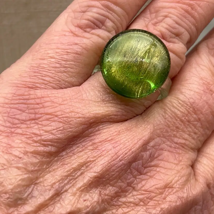 #01 Artisan Green Glass Statement Ring Size 8 Silver Tone Handmade Art Glass