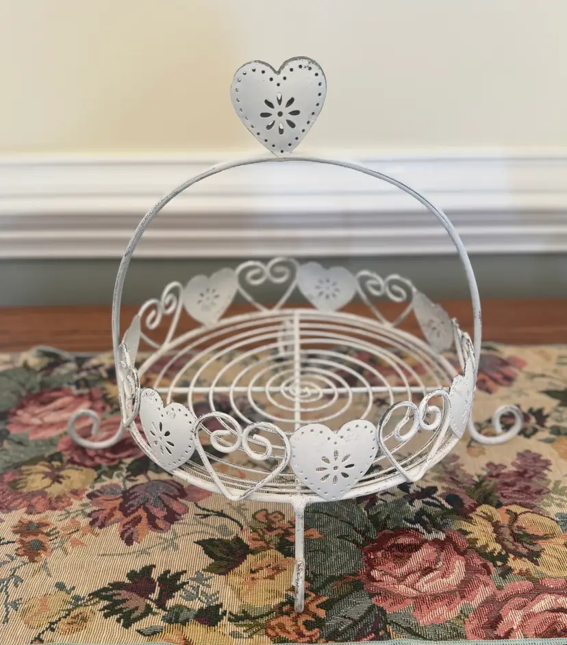 White Wire Heart Basket – 9”