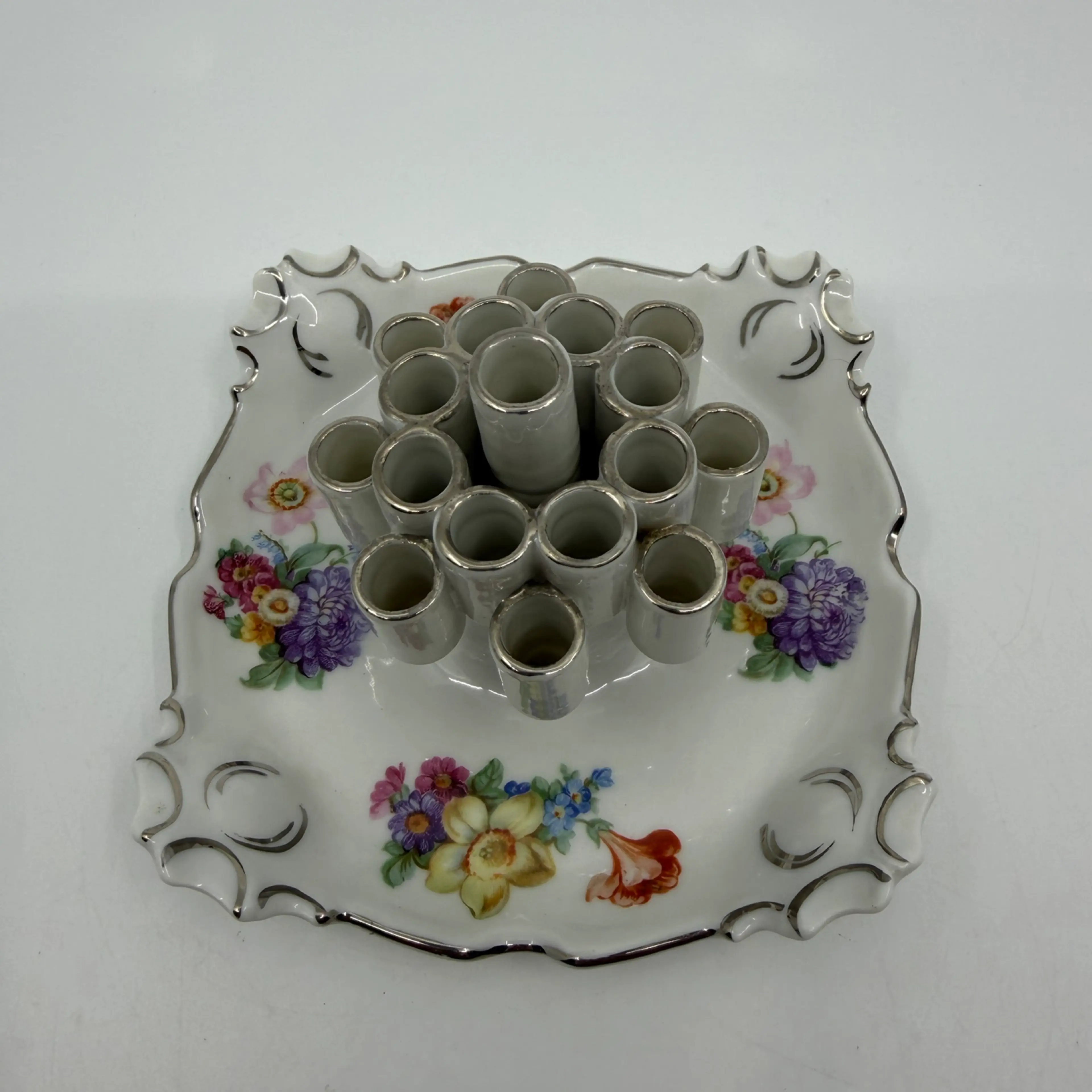 Image 1 of 6