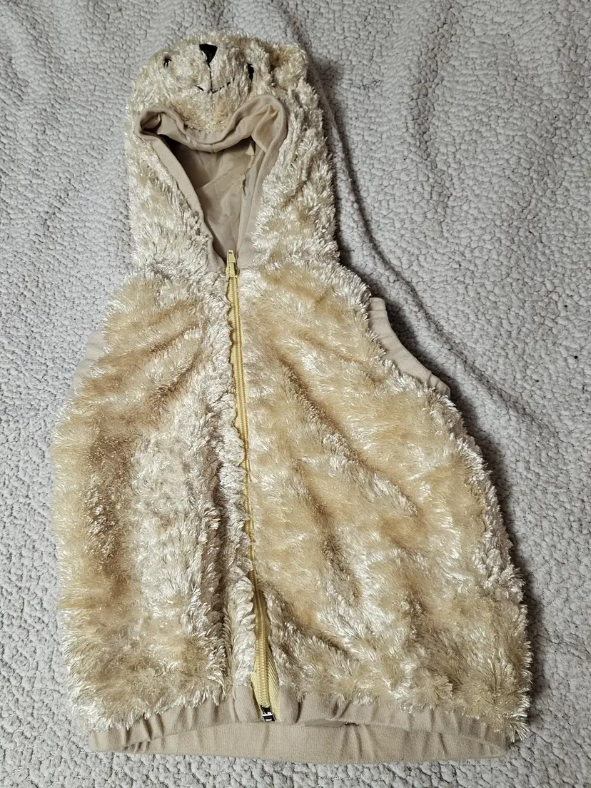 Chrisha Playful Plush - Ages 2-4 Zip Up Vest for Kids - New Without Tags