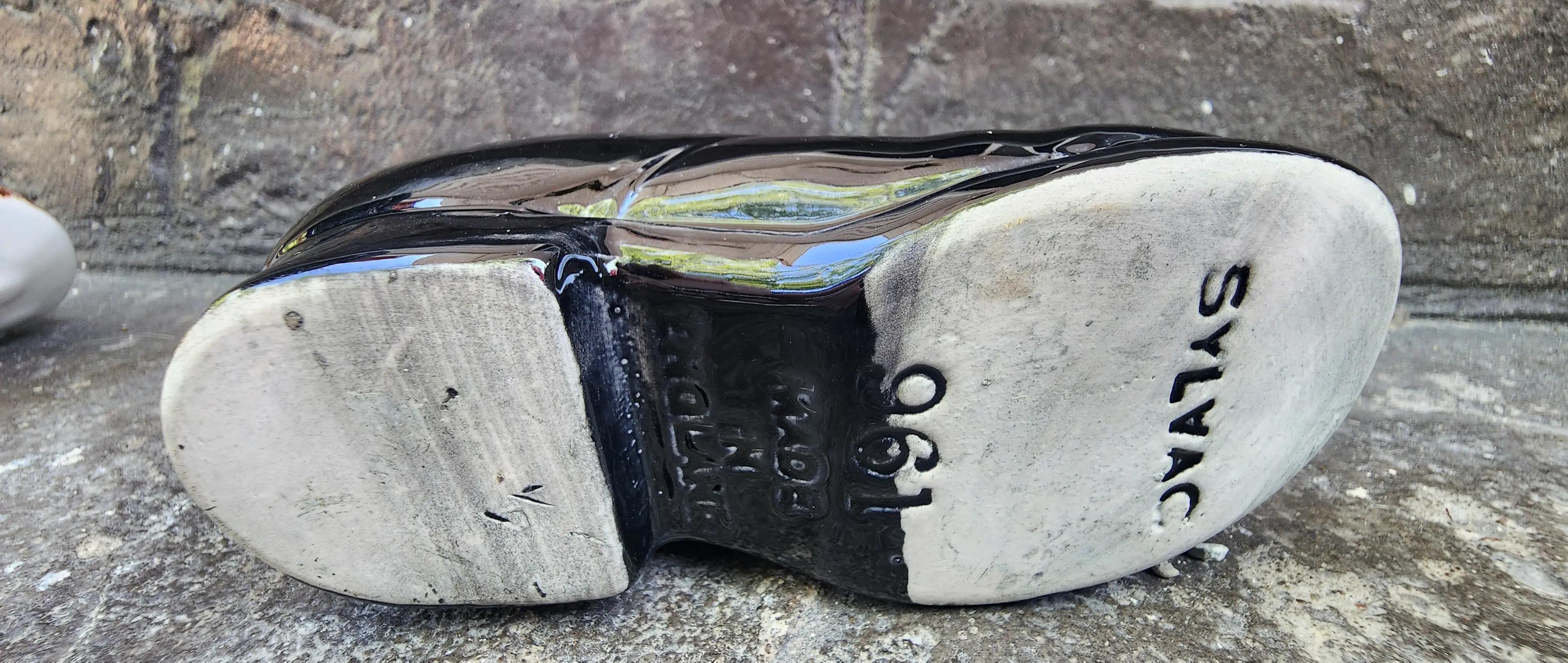 Image 3 of 7