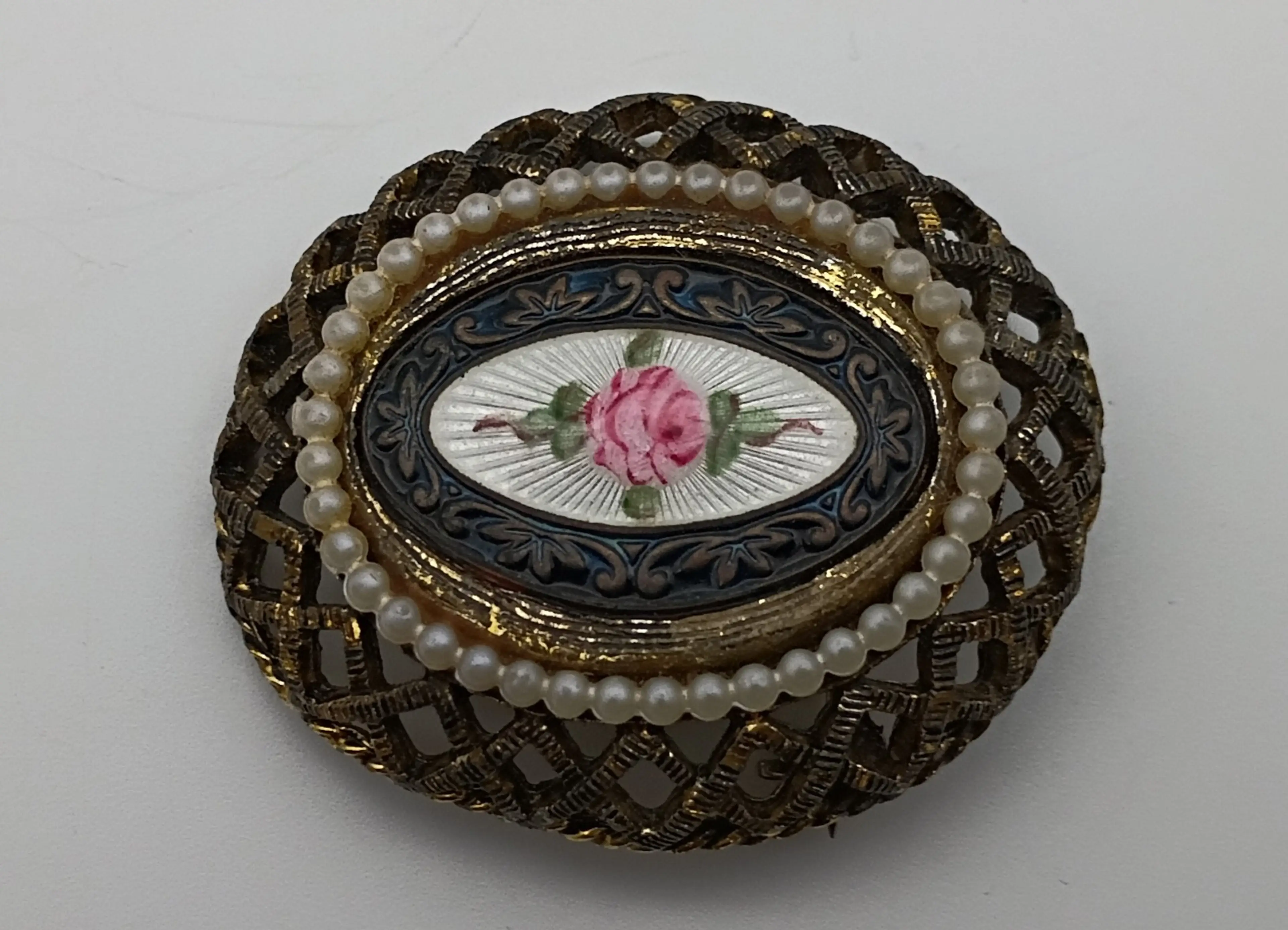 Image 4 of 7