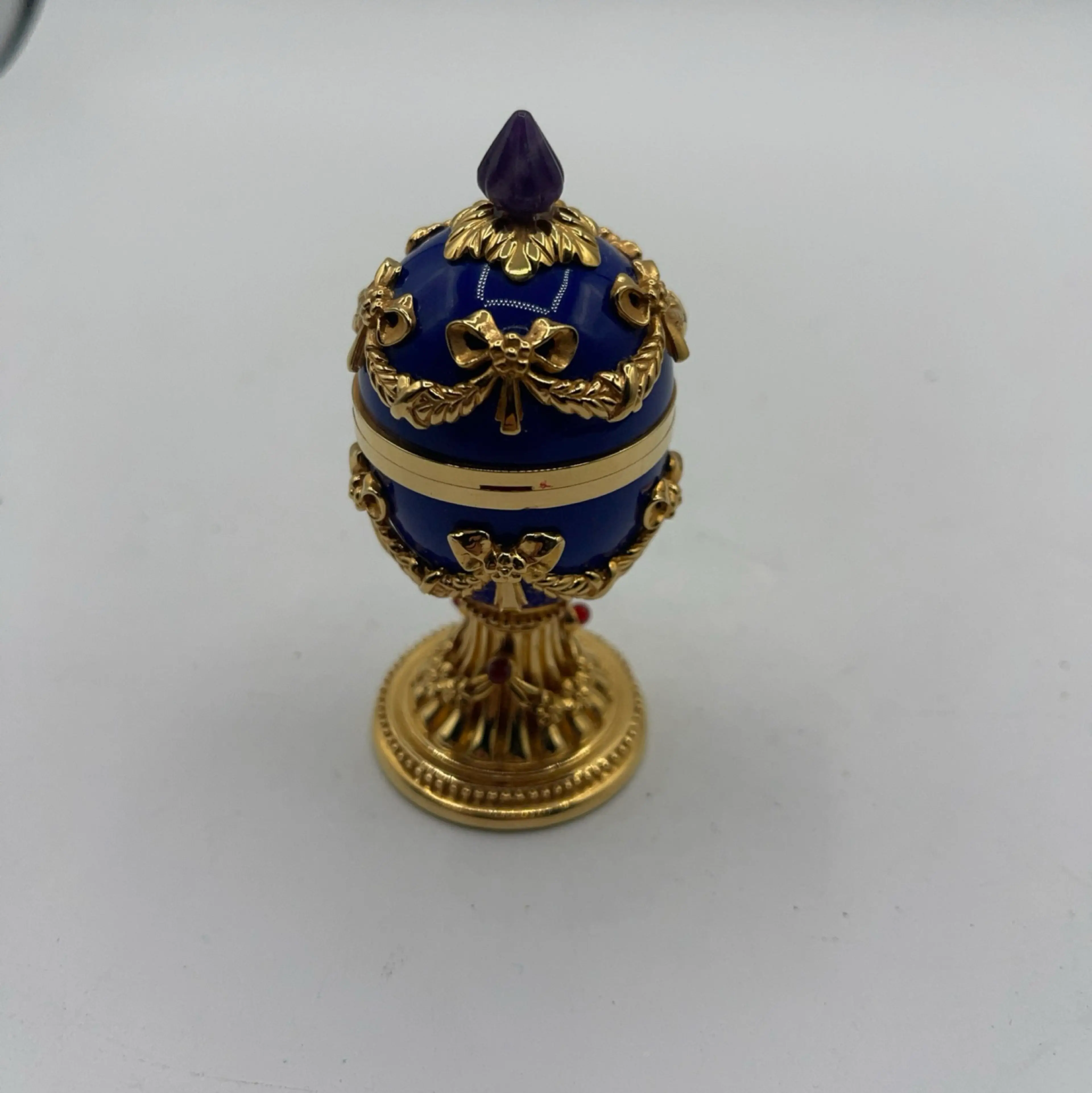 Image 2 of 12