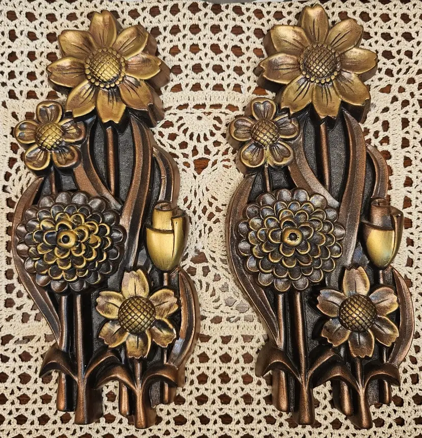 Vintage 1975 Floral Chalkware by Miller Studio Bronze Tone Wall Plaques (read)