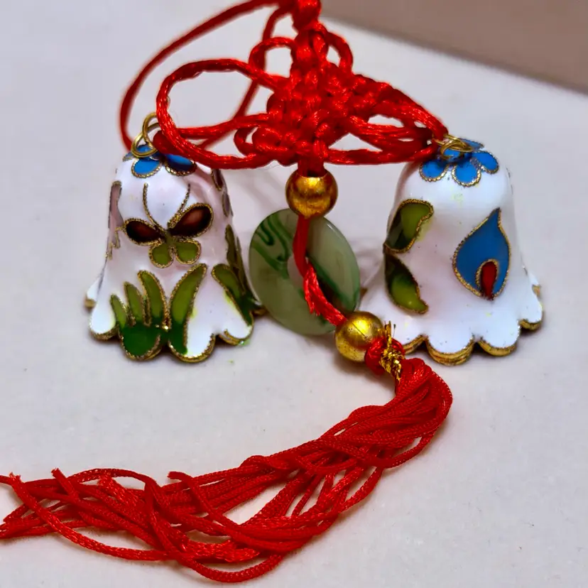 Vintage Oriental Cloisonne Enamel Metal White Bells Ornament Pendant