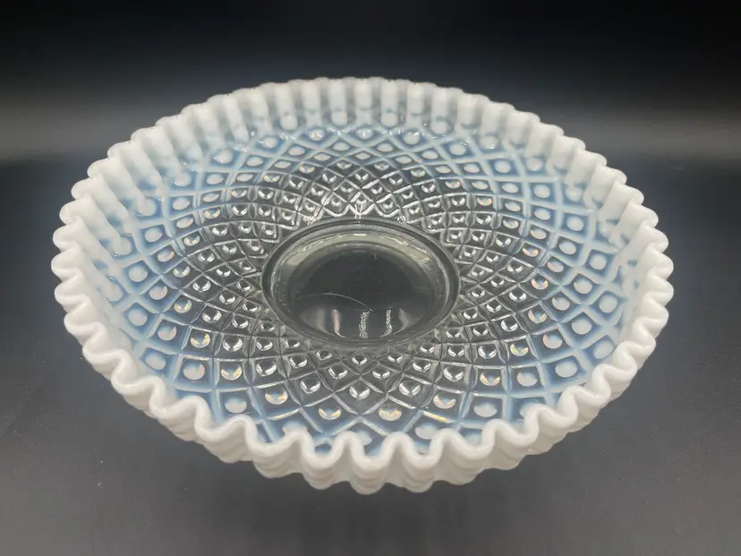 Vintage Fenton Diamond Lace Opalescent Ruffled Edge Bowl