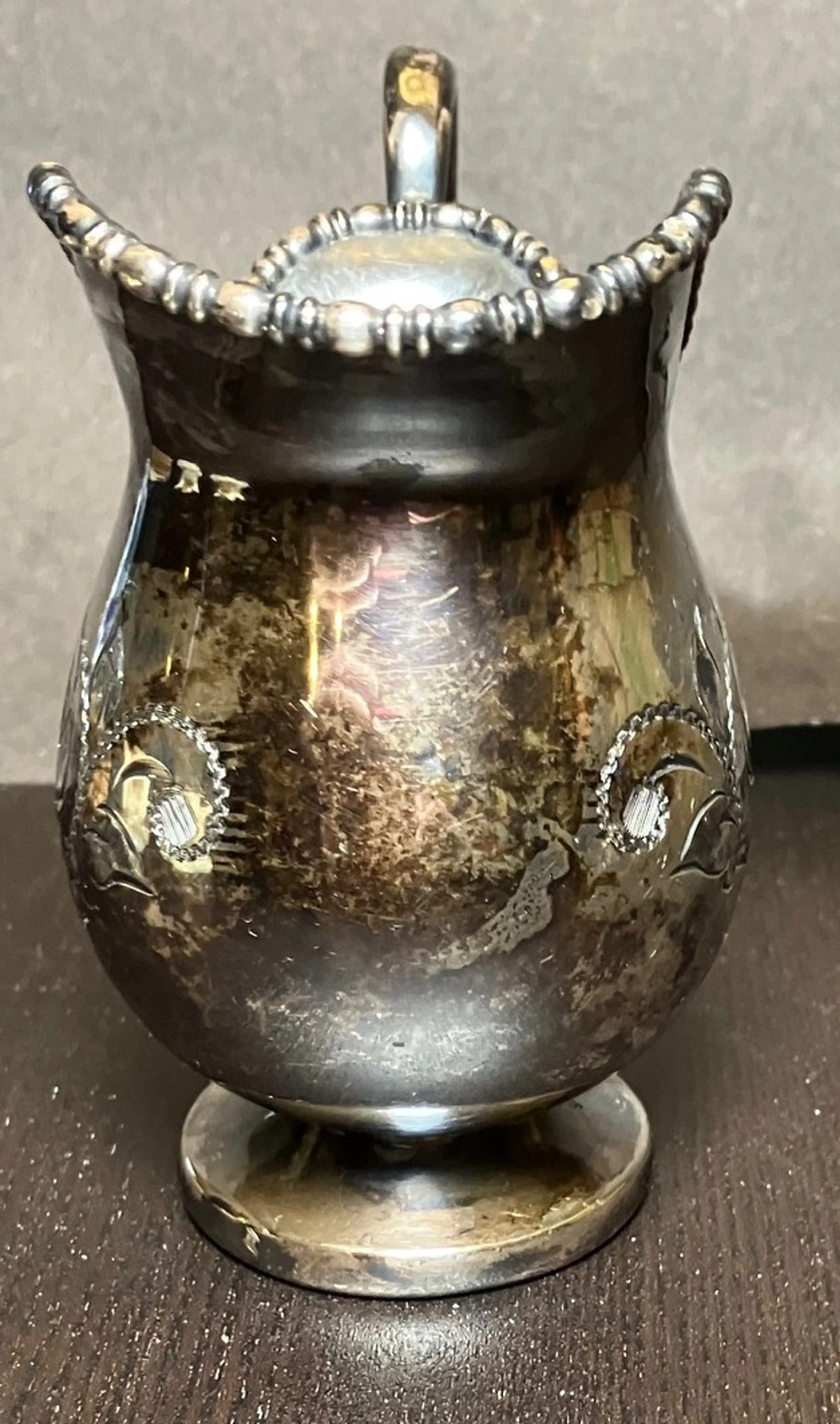 Image 2 of 7