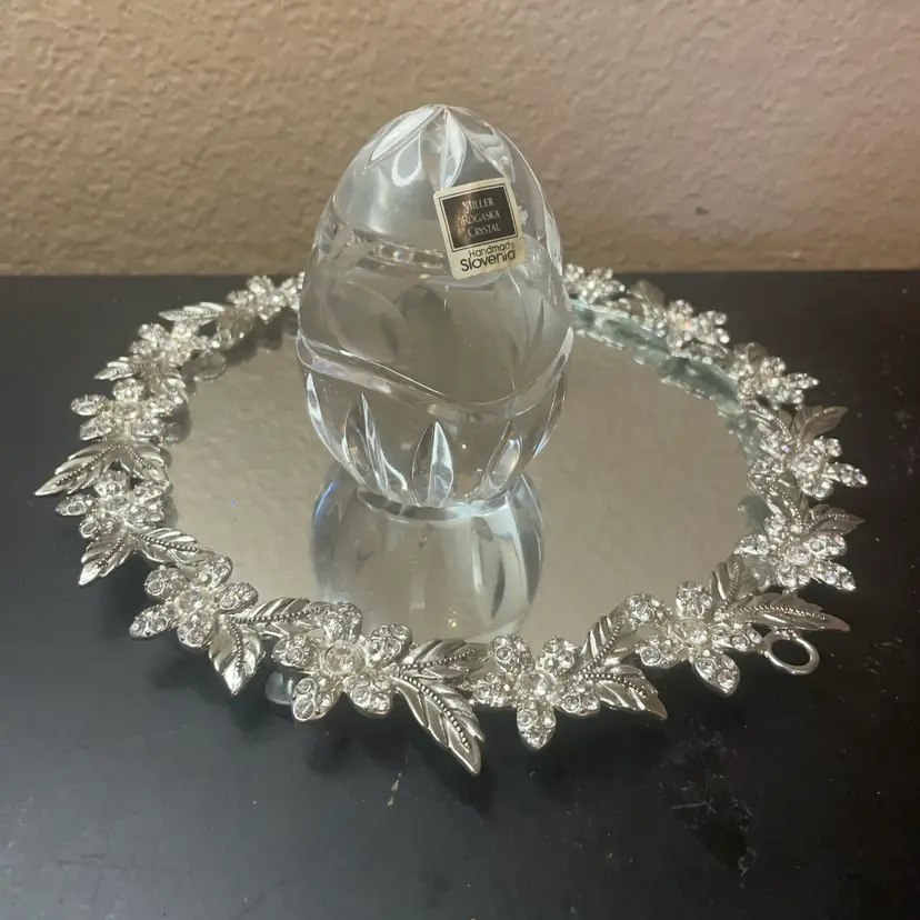 Signed Miller Rogaska Slovenia 4” Crystal Egg Paperweight