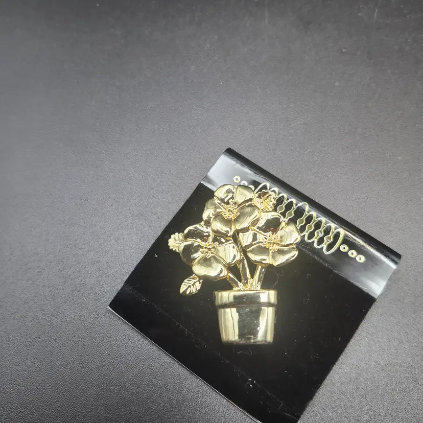 Golden Bloom Flower Brooch NOS