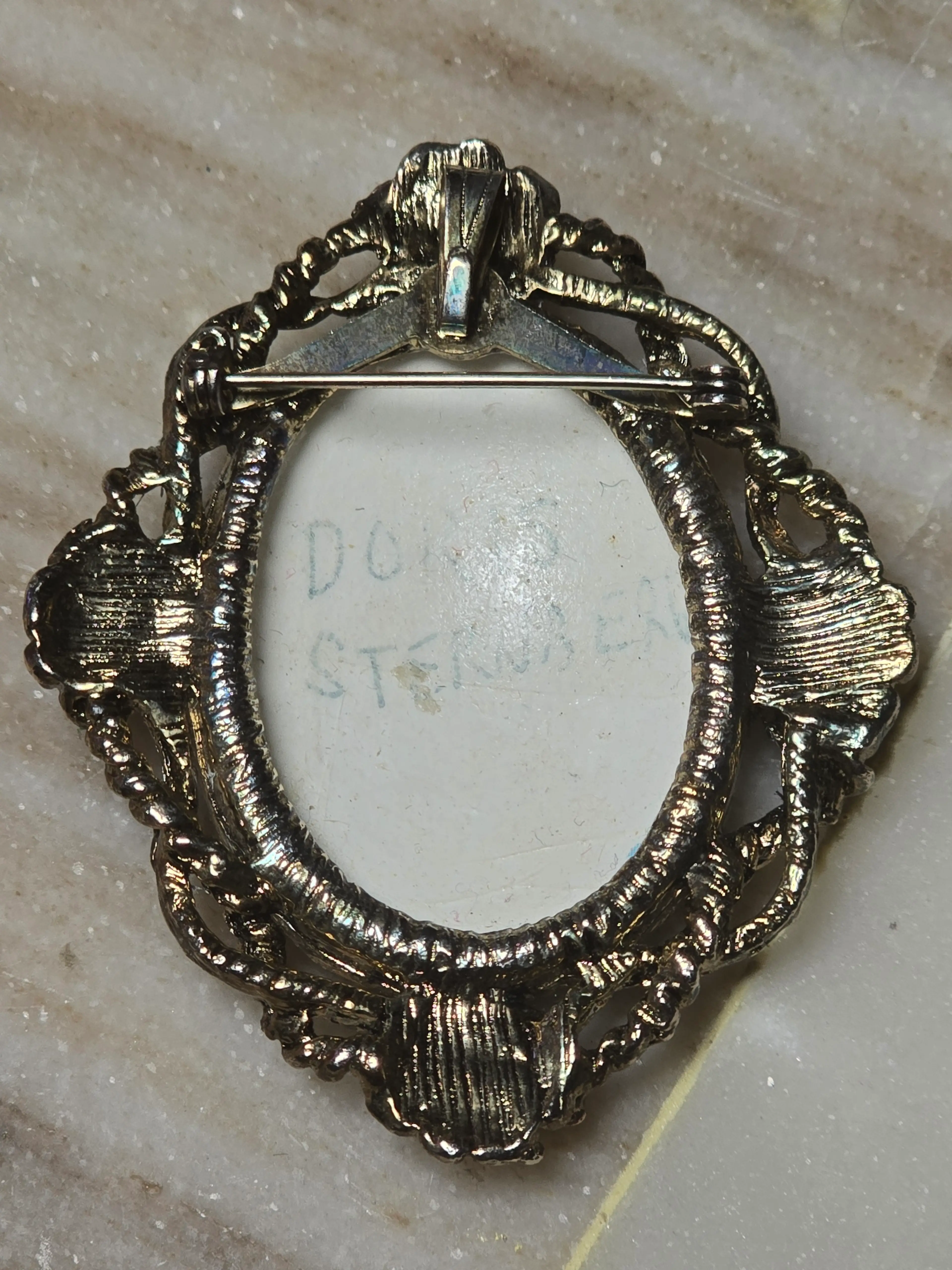 Image 4 of 6