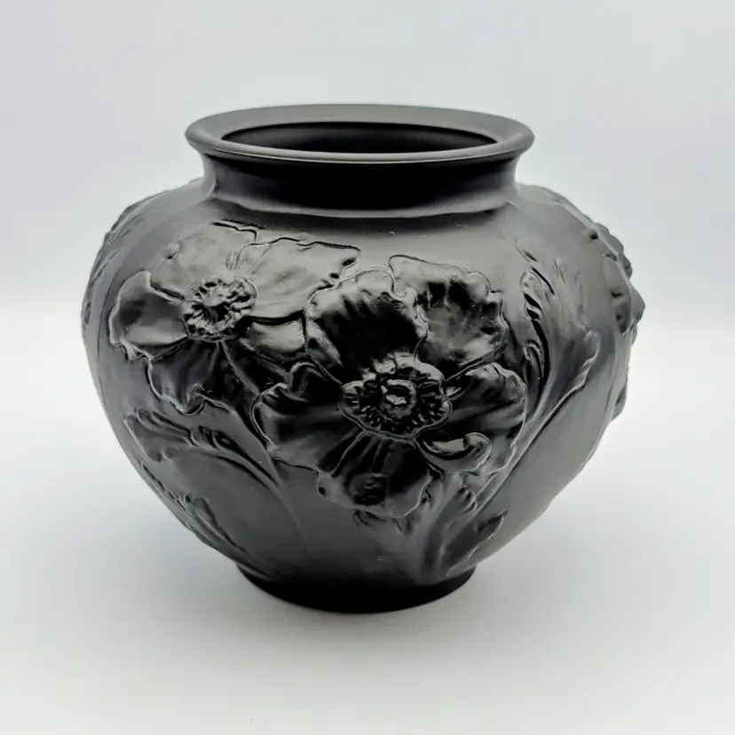Tiffin 1930s Satin Black Amethyst Glass Poppy Flower Vase Art Nouveau 5.5 X 6.5”