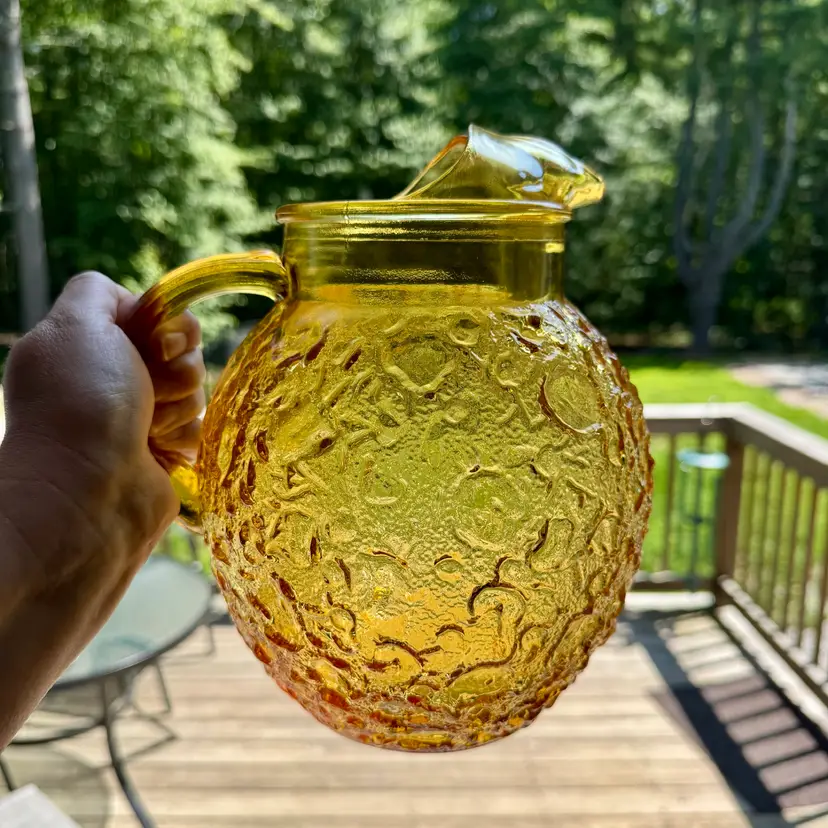 🎀 Vtg Anchor Hocking “ Lido Milano” Amber Crinkle Glass Pitcher