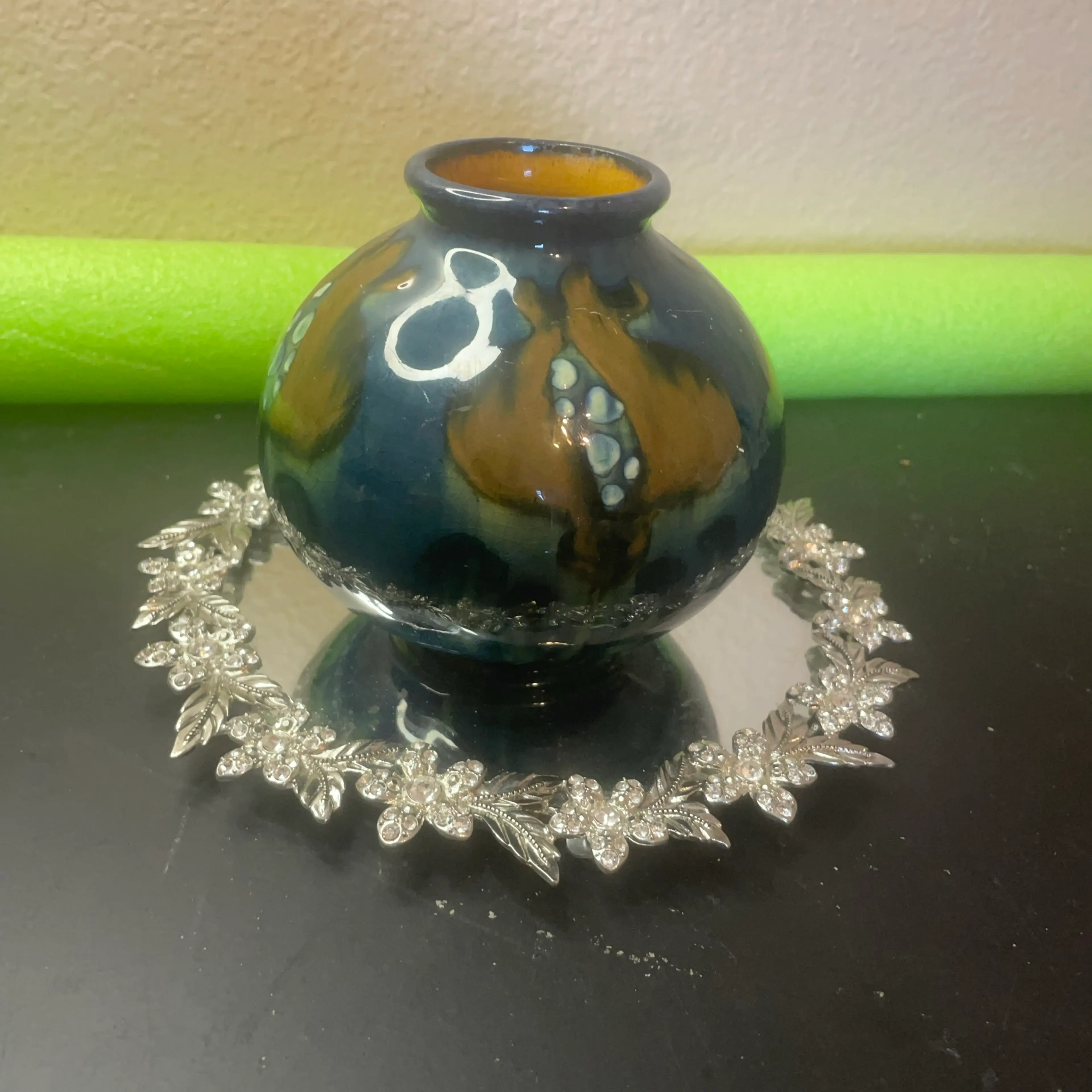 Image 2 of 7
