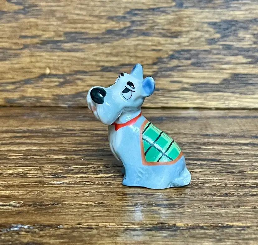 Wade Whimsies Disney Hat Box Series Land and the Tramp Jock Dog Green Jacket