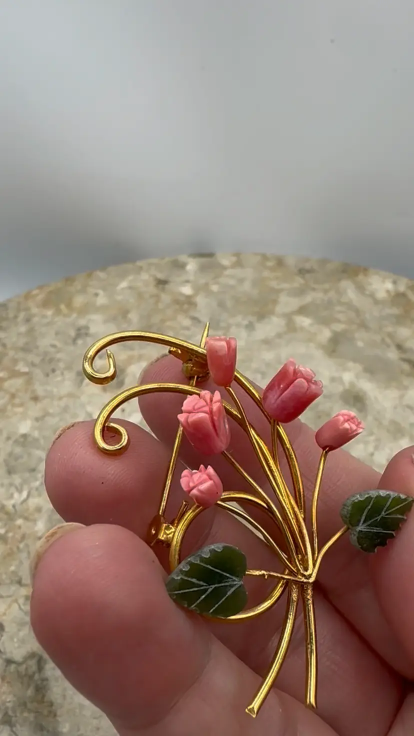 Vintage 1950’s - 60’s Carved Angel Skin Coral & Jade Tulip Bouquet Brooch - Gold-Tone Floral Spray Pin - Excellent Condition
