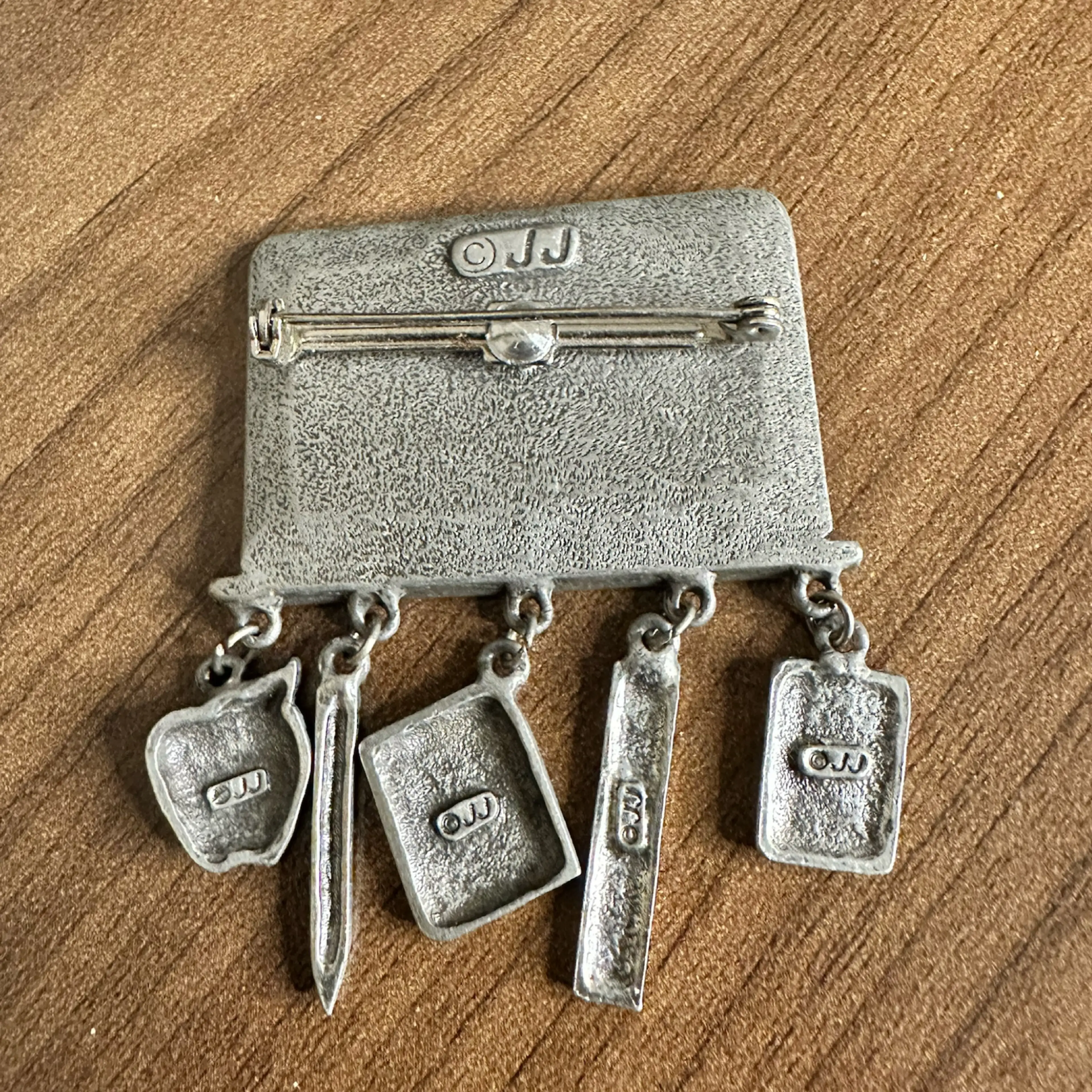 Image 2 of 2