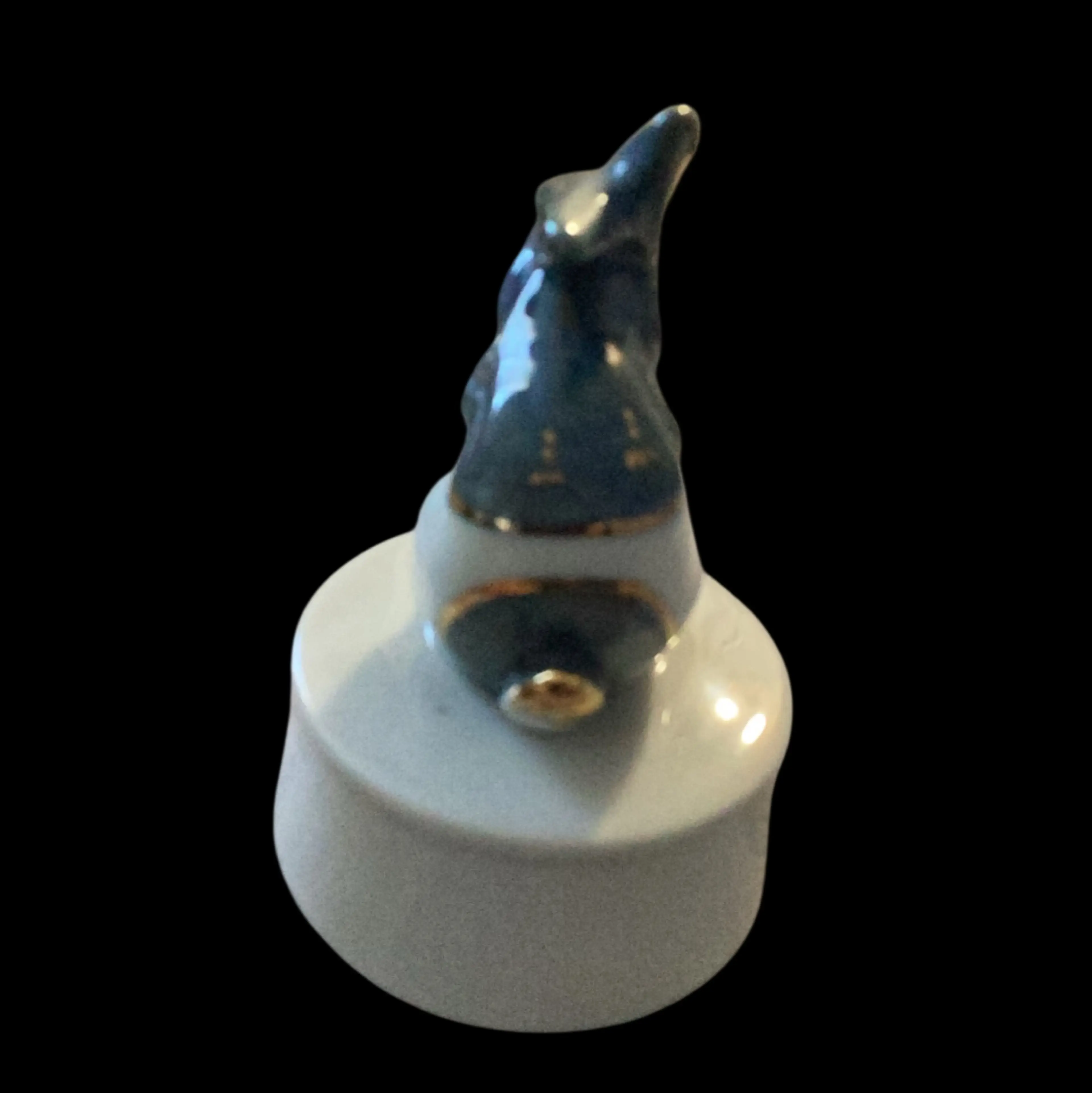 Image 4 of 6