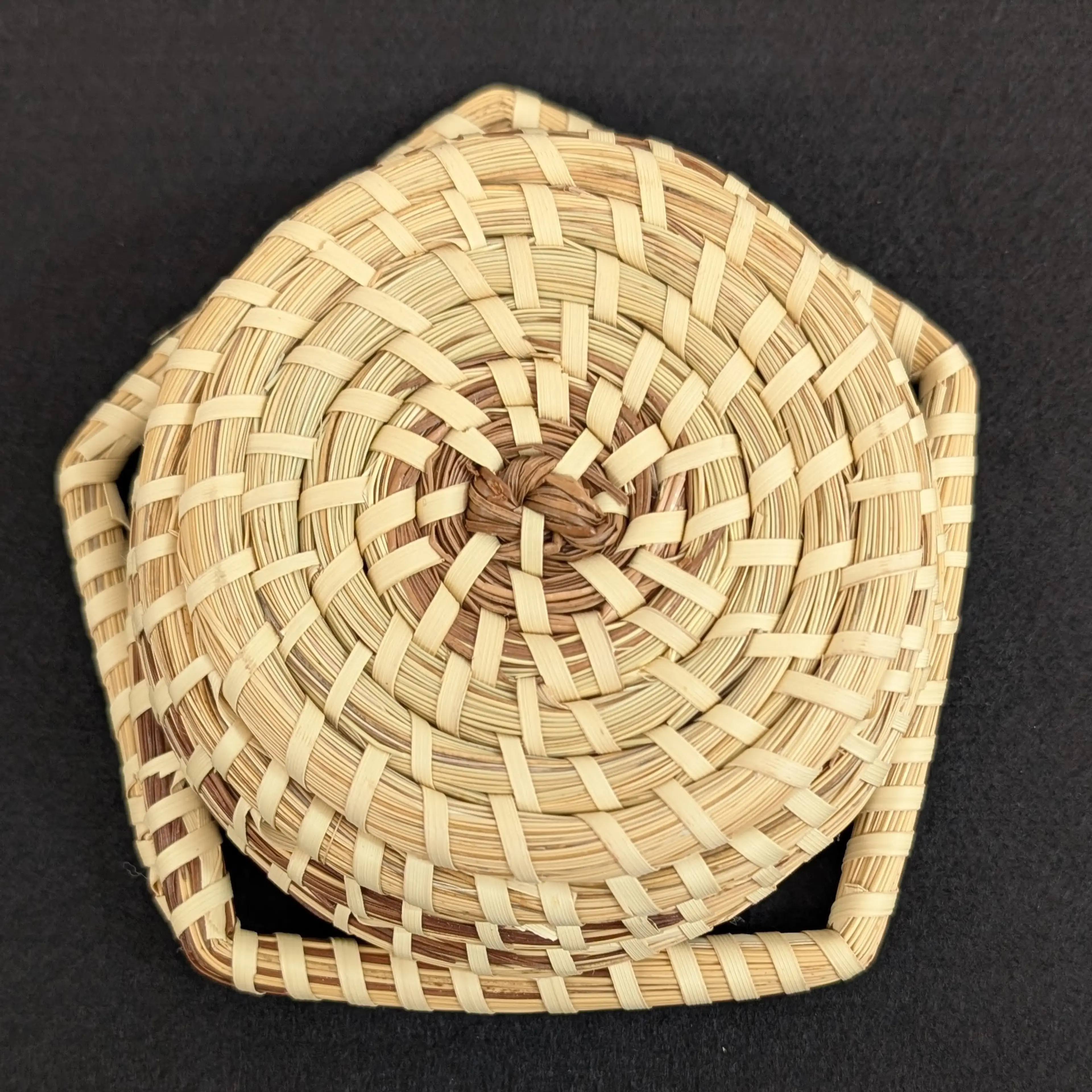 Image 4 of 7