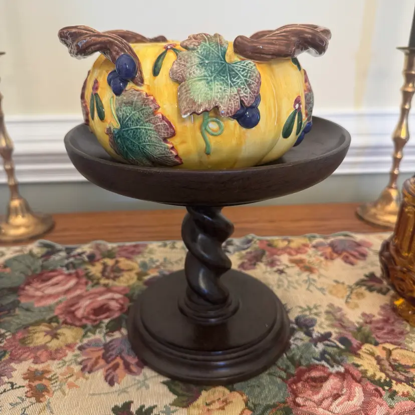 Fitz and Floyd 1993 Ceramic Pumpkin bowl with vine handles