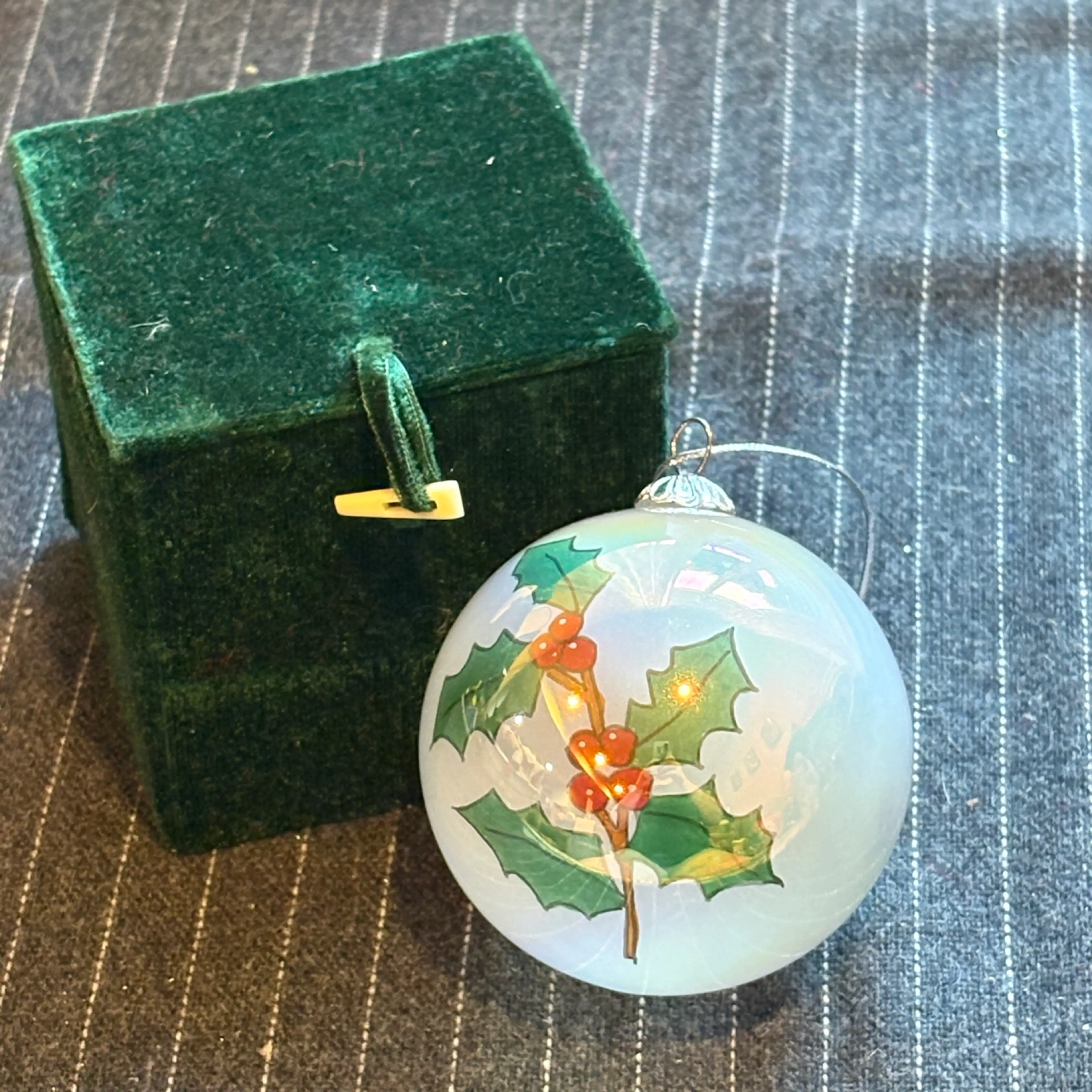 Image 2 of 7