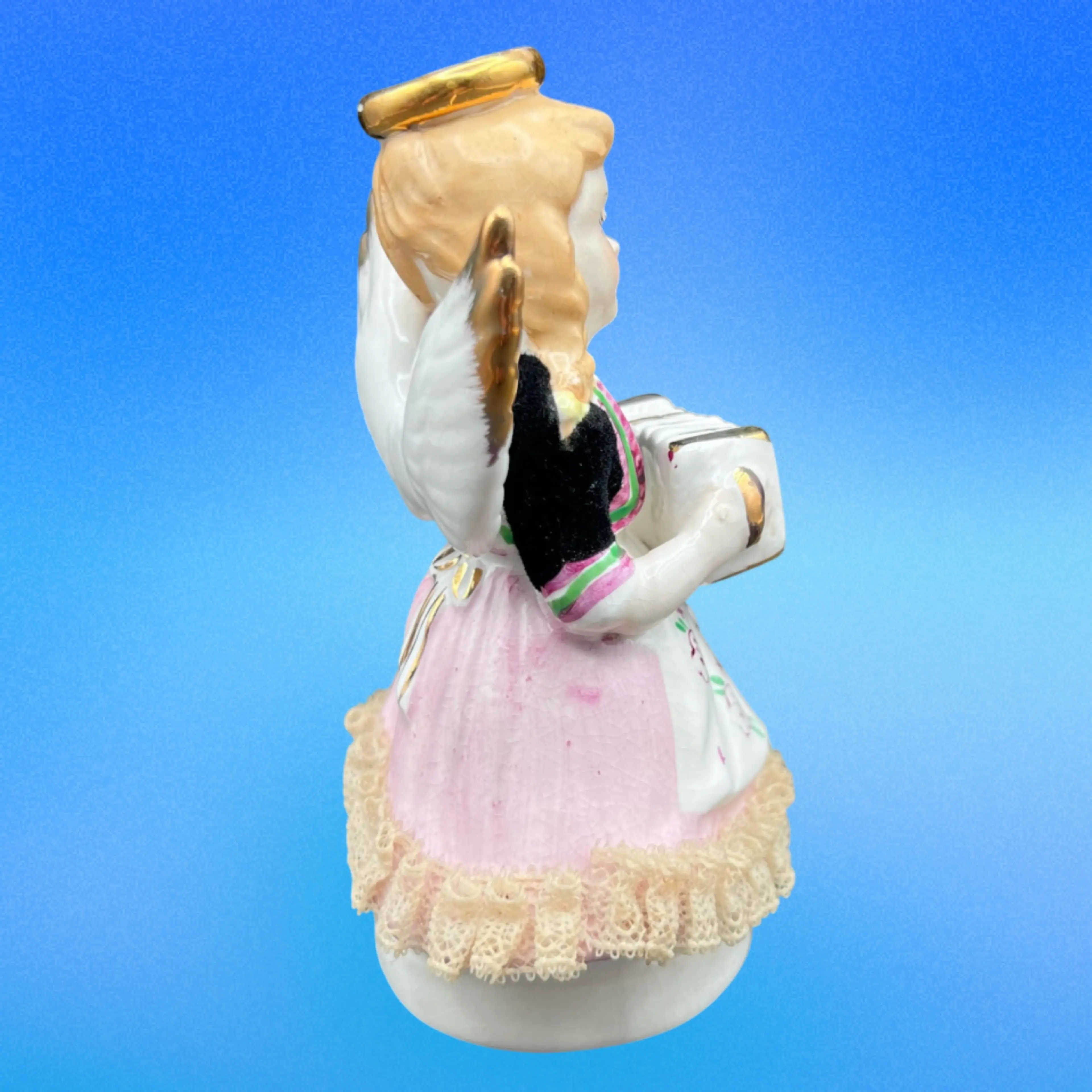 Image 4 of 12