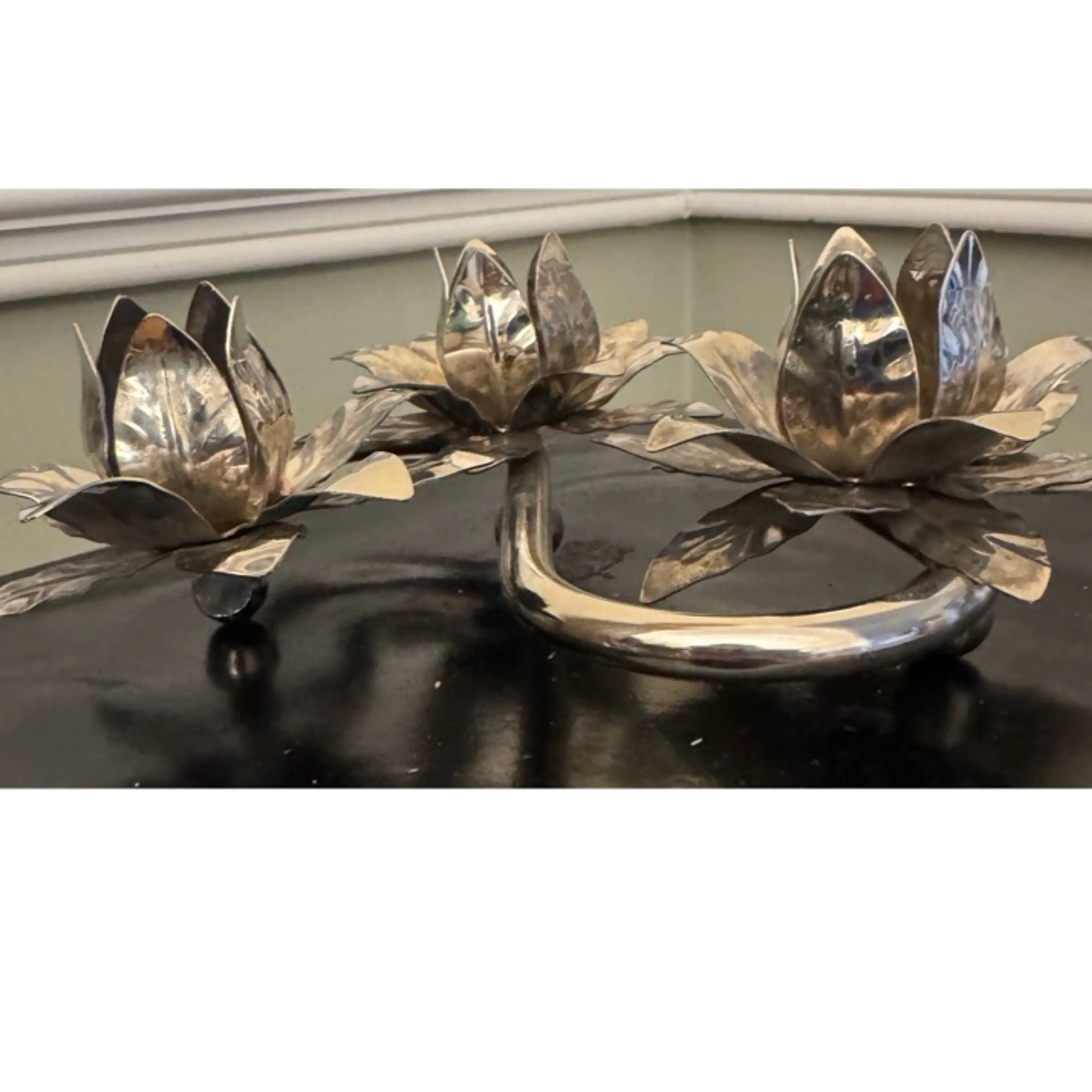 Image 4 of 4