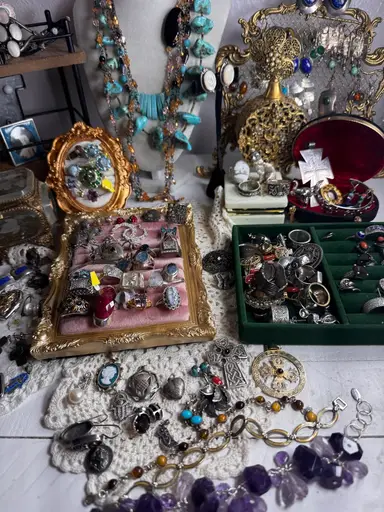Jewelry 🥰