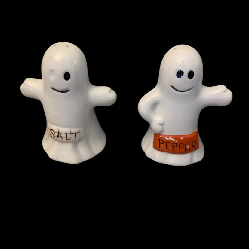 Ghost Salt & Pepper Shaker 2 7/8 X 2 X 3 3/4 Inches