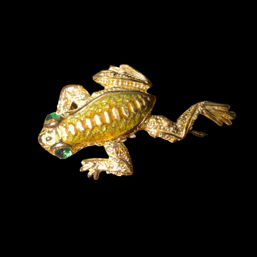 Signed SJ (St John) Gold Tone Enamel & Green Rhinestone Eyes Frog Brooch Pin