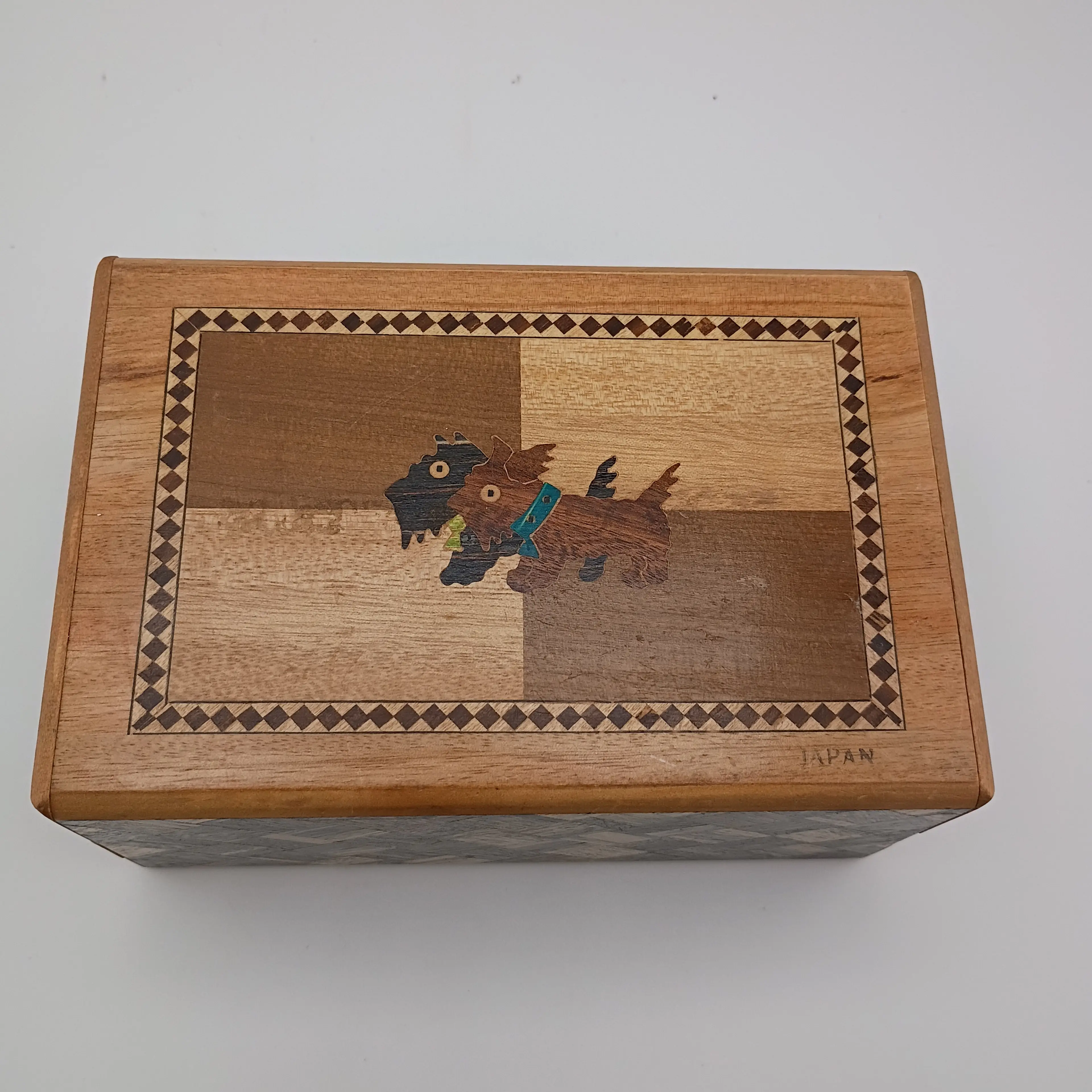 Image 4 of 4