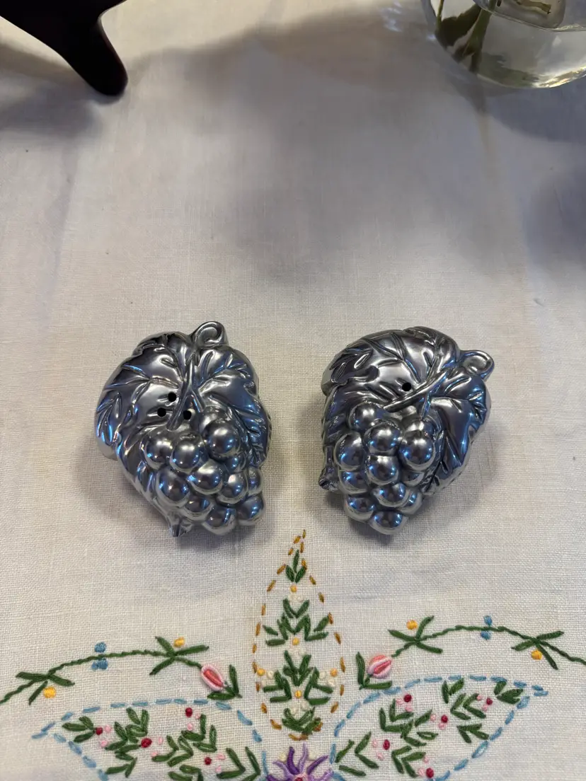 Pewter Lenox Grape Cluster Salt & Pepper Shakers