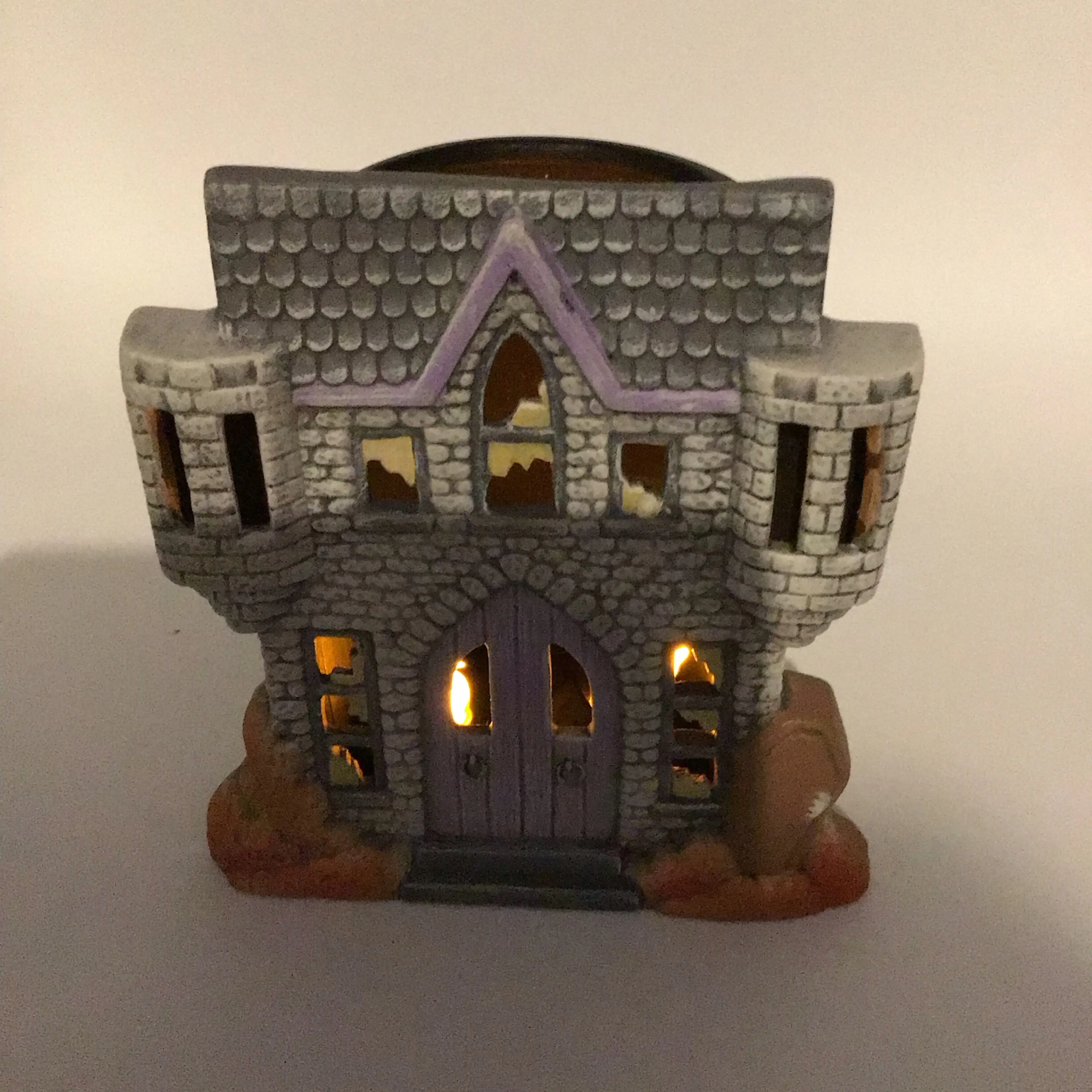 Image 3 of 3