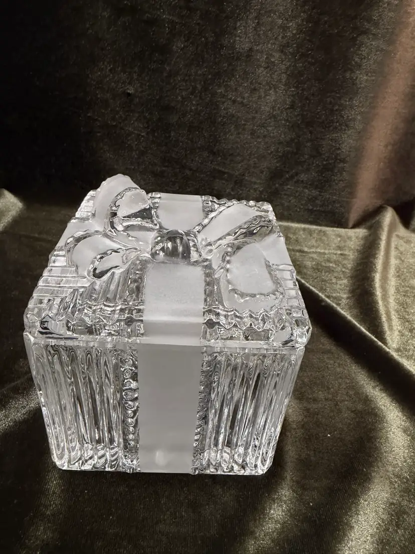 Vintage Lead Crystal Gift Trinket Box With Lid Frosted Bow Ribbon