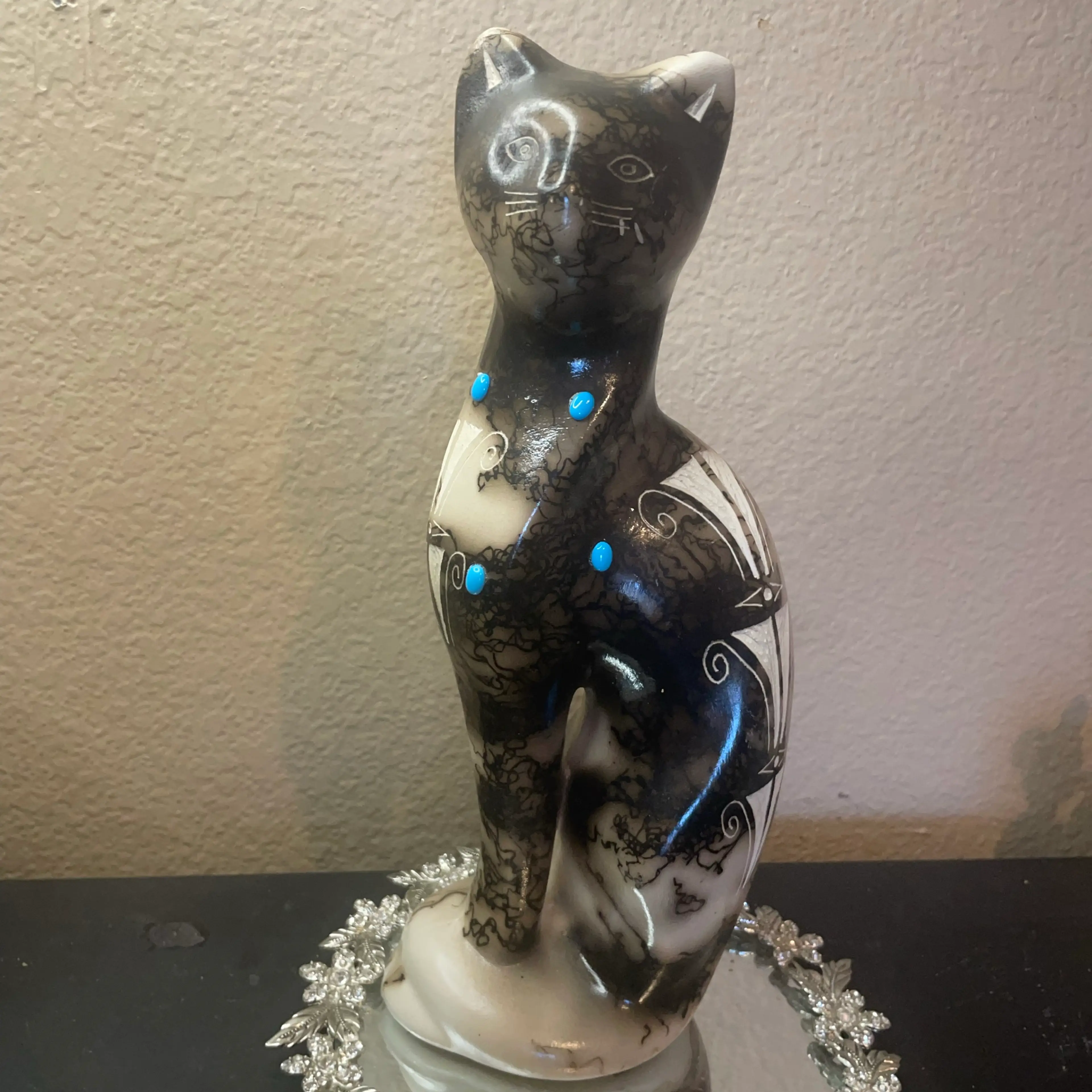 Image 2 of 6