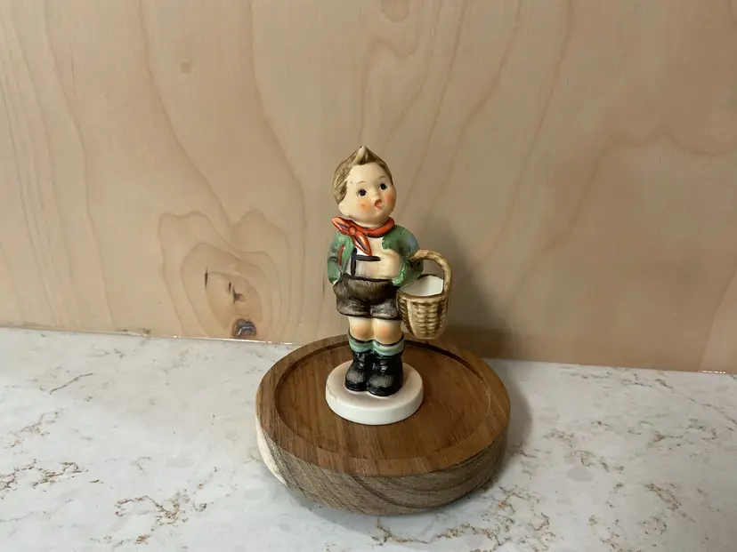 Vintage Goeble Hummel Village Boy w Basket Figurine 5130 4”