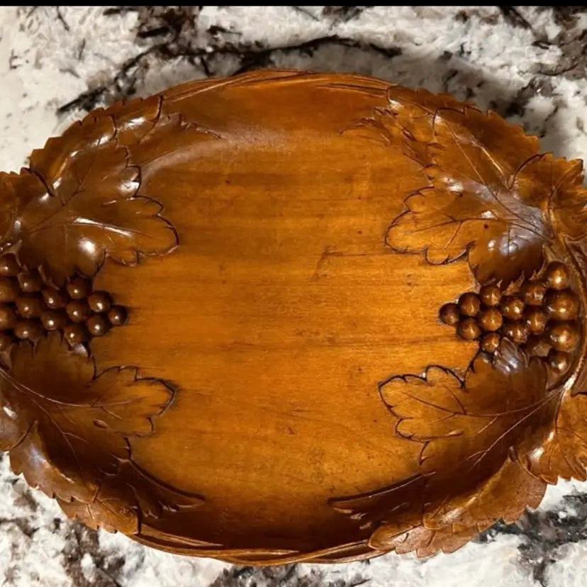 Albert Schild Swiss Carved Grapevine Centerpiece Music Box Bon Dish Tray Compote