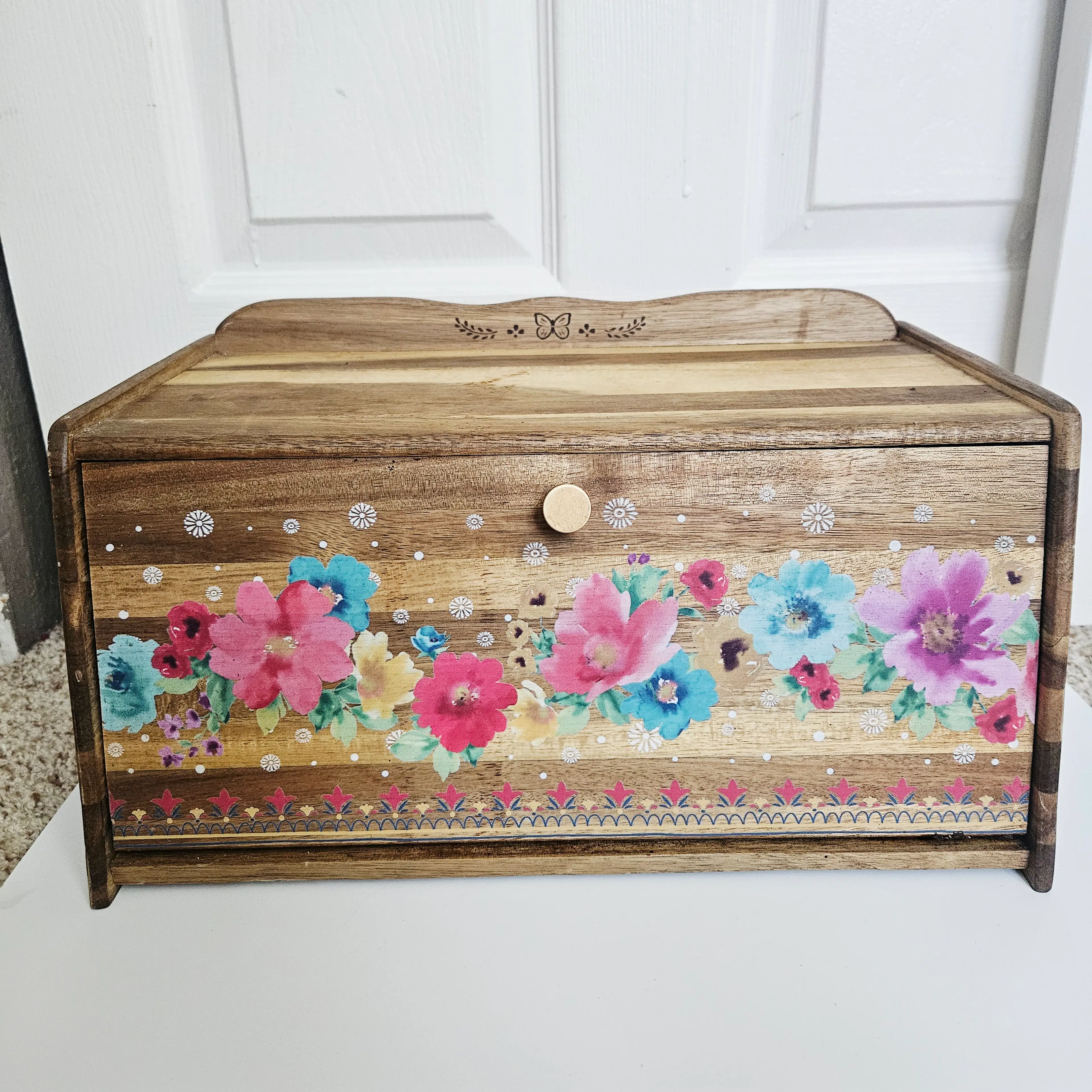 Image 1 of 8