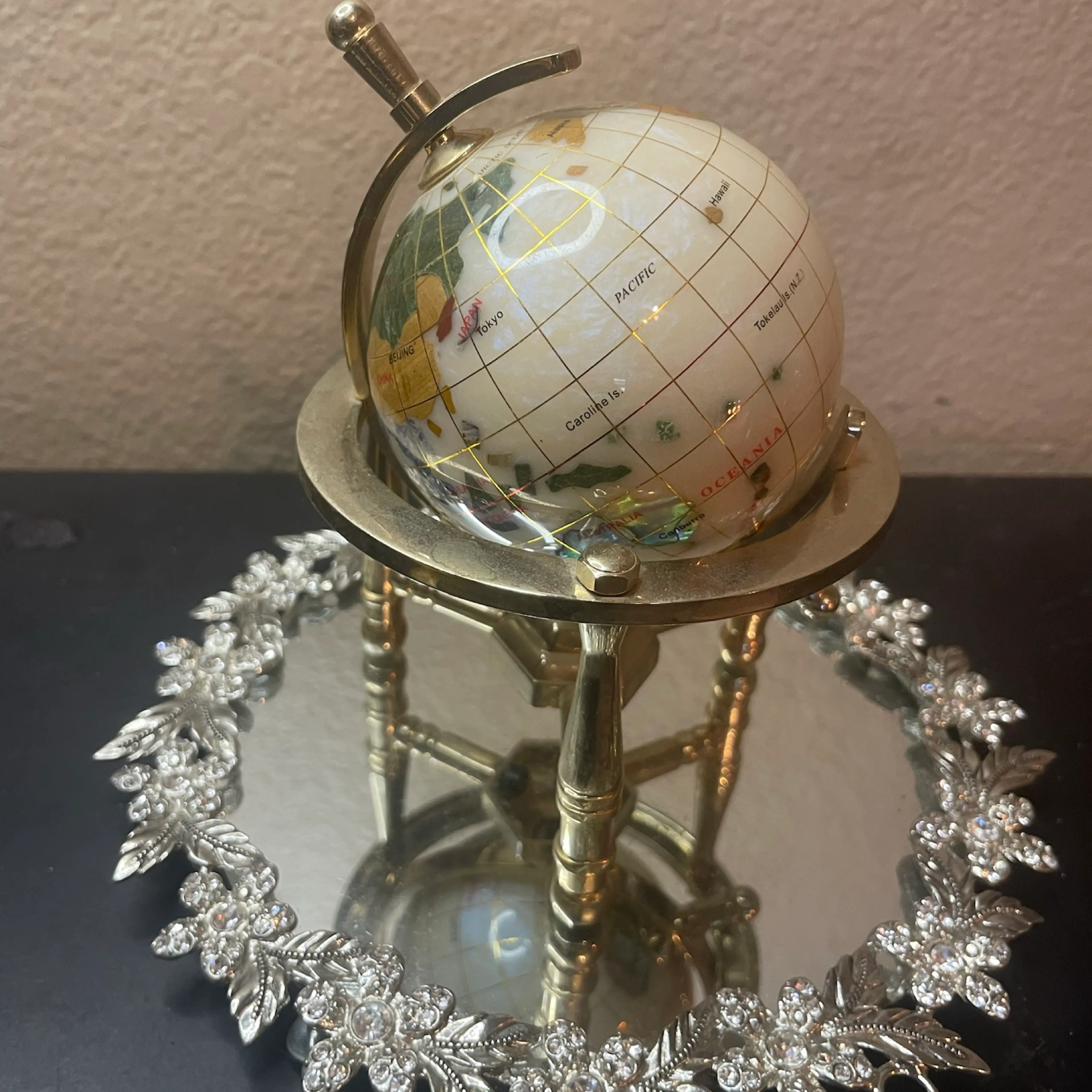 Image 2 of 6