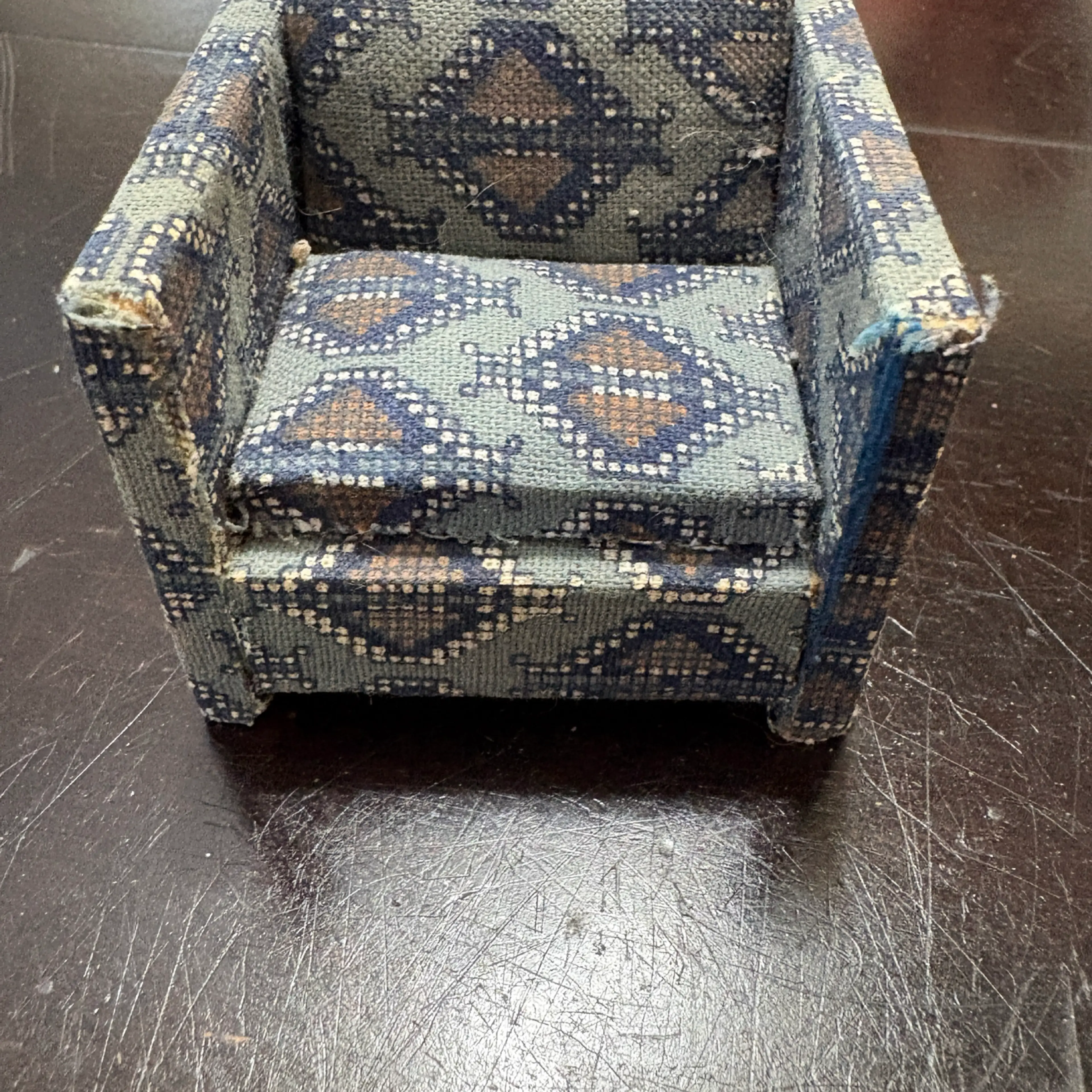 Image 1 of 5