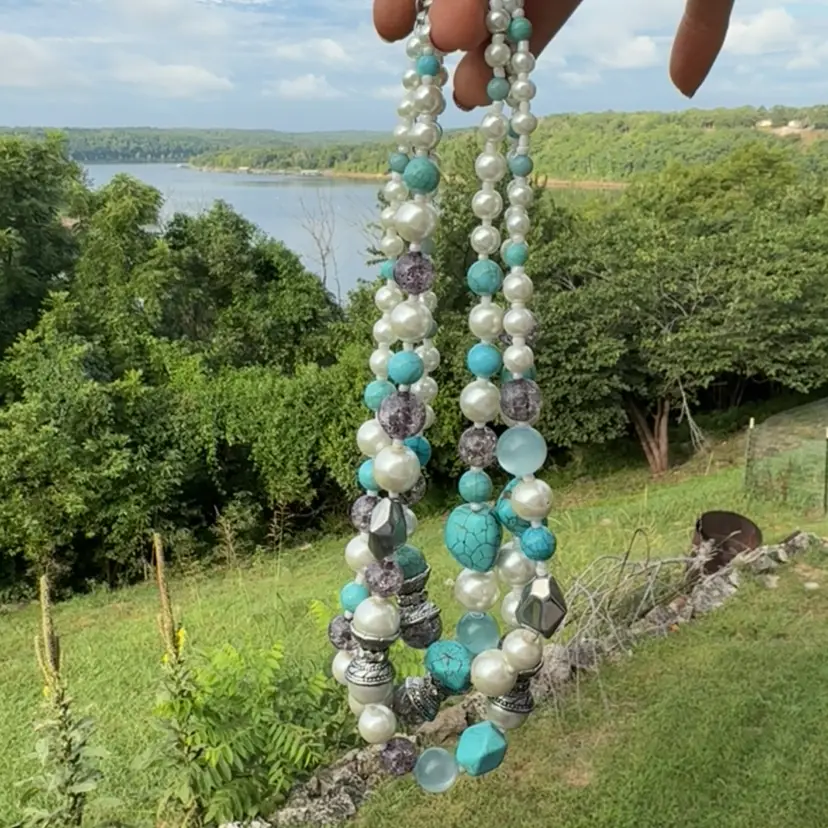 Howlite And Acrylic Beaded Necklace 18-20”