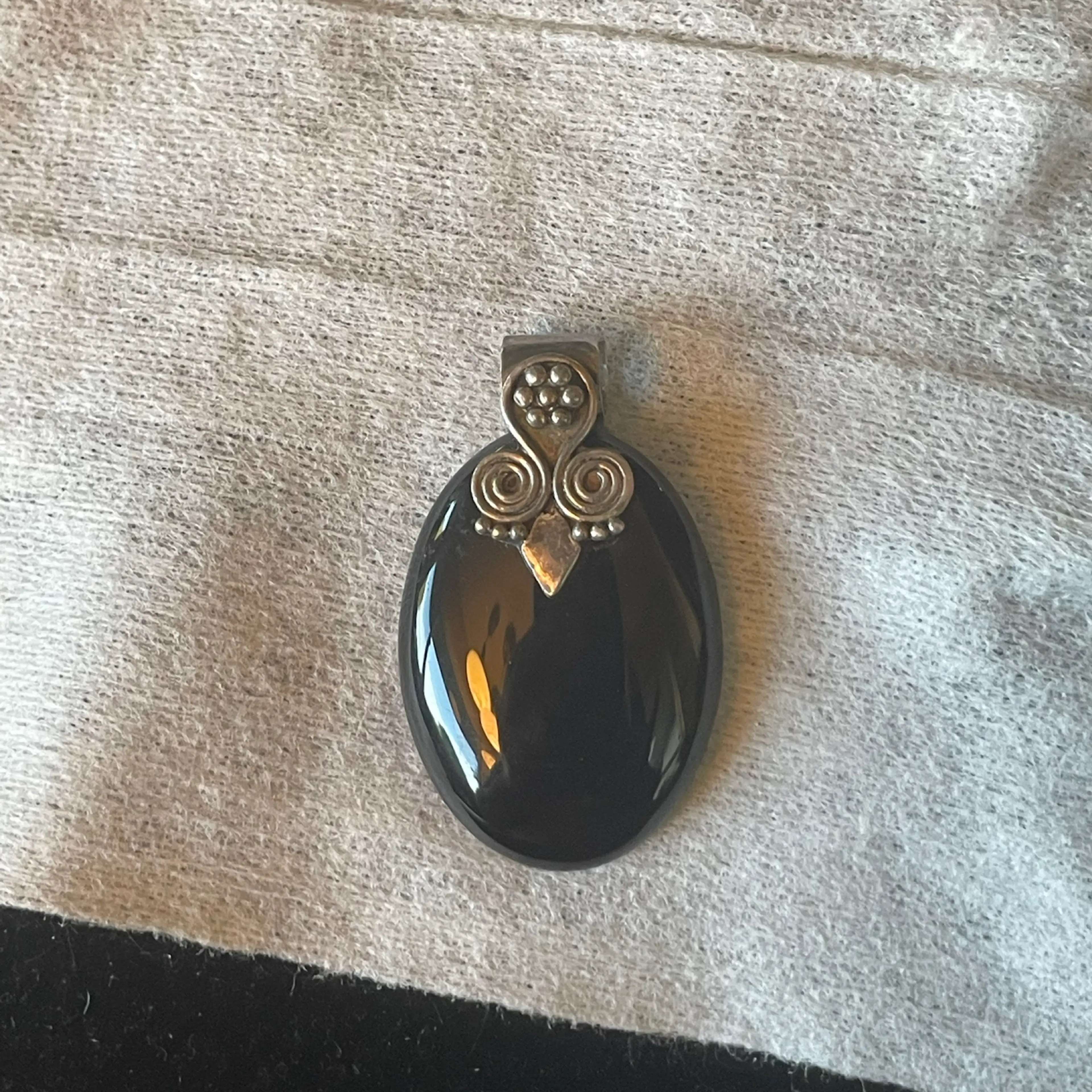 Image 2 of 4