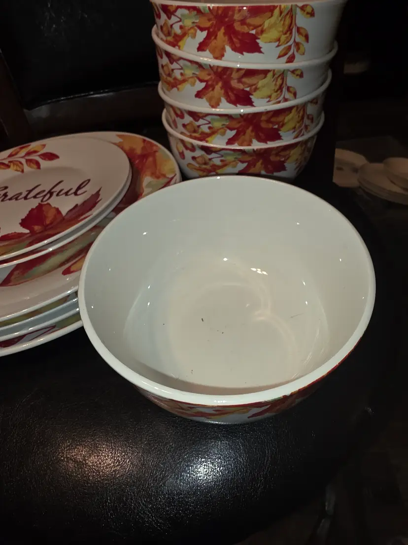 Autumn Leaves Grateful Dinnerware Set