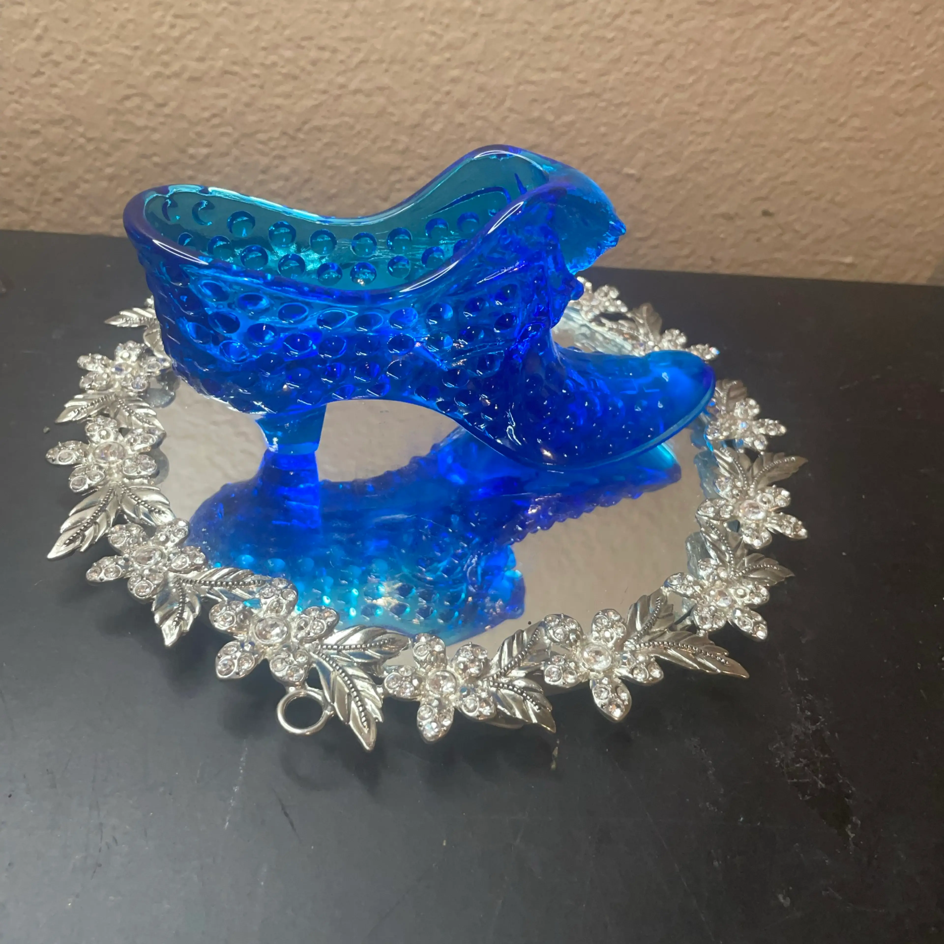 Image 4 of 4