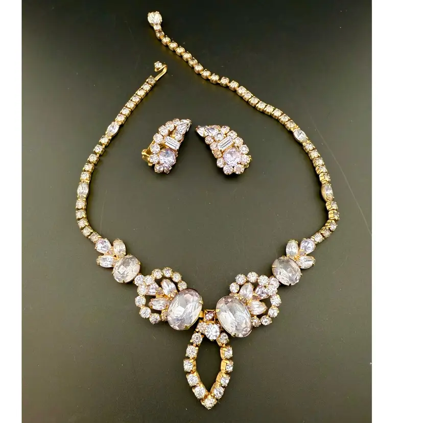 Kramer of New York Lilac Alexandrite 1950s Necklace And Clip Earrings Set