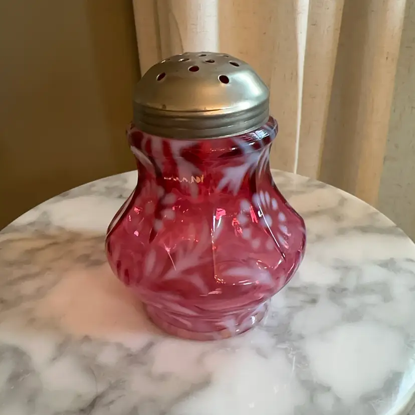🔔 Vintage Fenton LG Wright Cranberry Opalescent Daisy and Fern Sugar Shaker Muffineer Circa 1940s-60s 9-Panel Art Glass