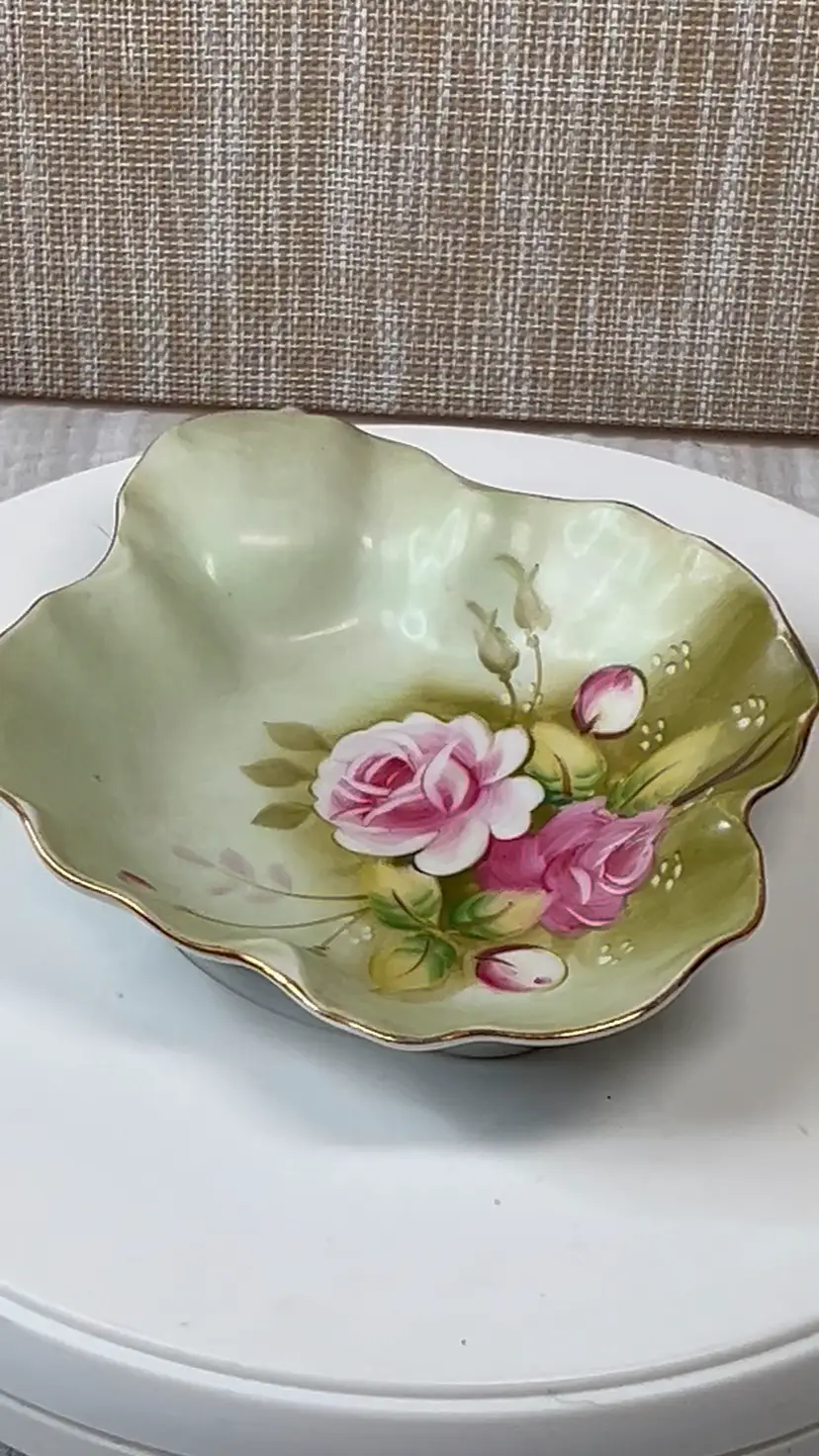 022 Vintage Lefton Ceramic Handpainted Scallop Oval Trinket Dish 6.75" X 5.5" X 1.5"