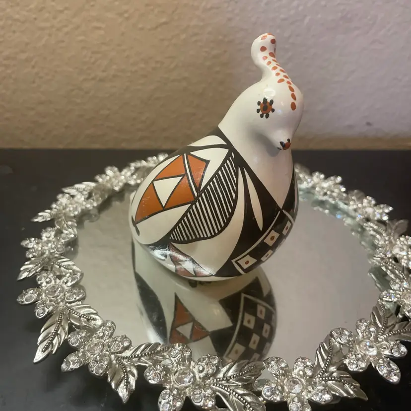 Signed Velma Vallo Acoma Pottery NM Quail Figurine