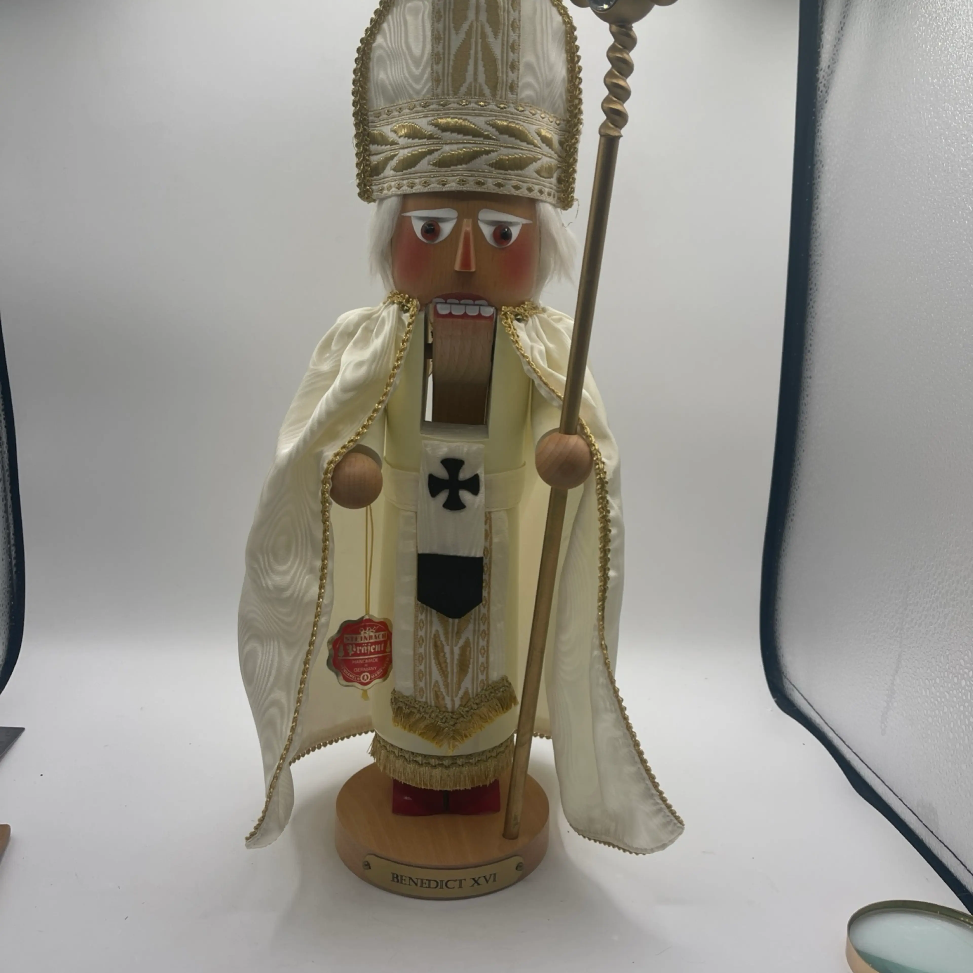 Image 2 of 16