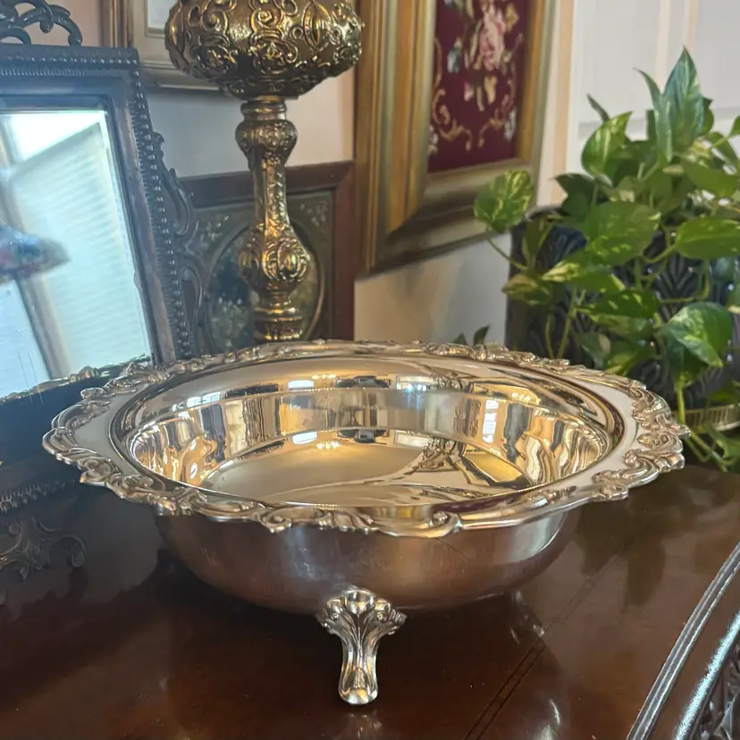 🐇Vintage Towle Silver Plate Footed Ornate Edged Bowl